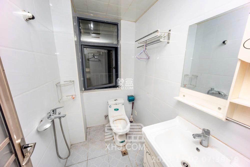 长盛岚庭  3室2厅1卫    1800.0元/月室内图