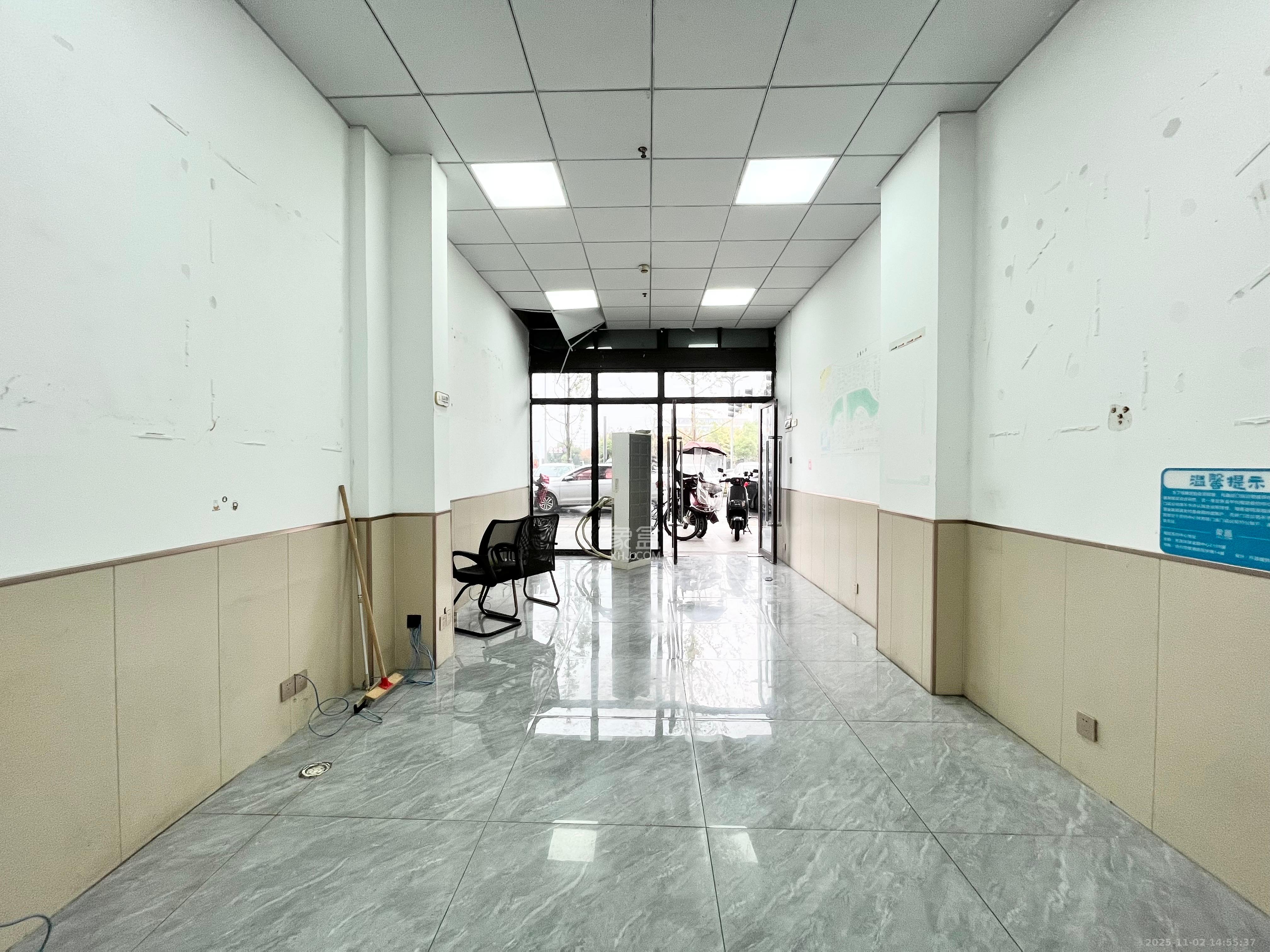 保利麓谷林语F区  1室1厅1卫    7000.0元/月