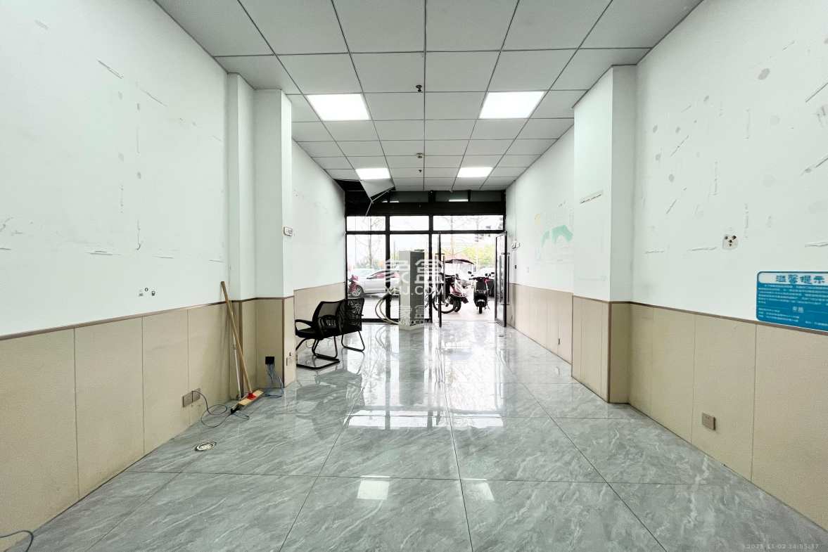 保利麓谷林语F区 1室1厅1卫 7000.0元/月 保利麓谷林语F区 1室1厅1卫 7000.0元/月室内图