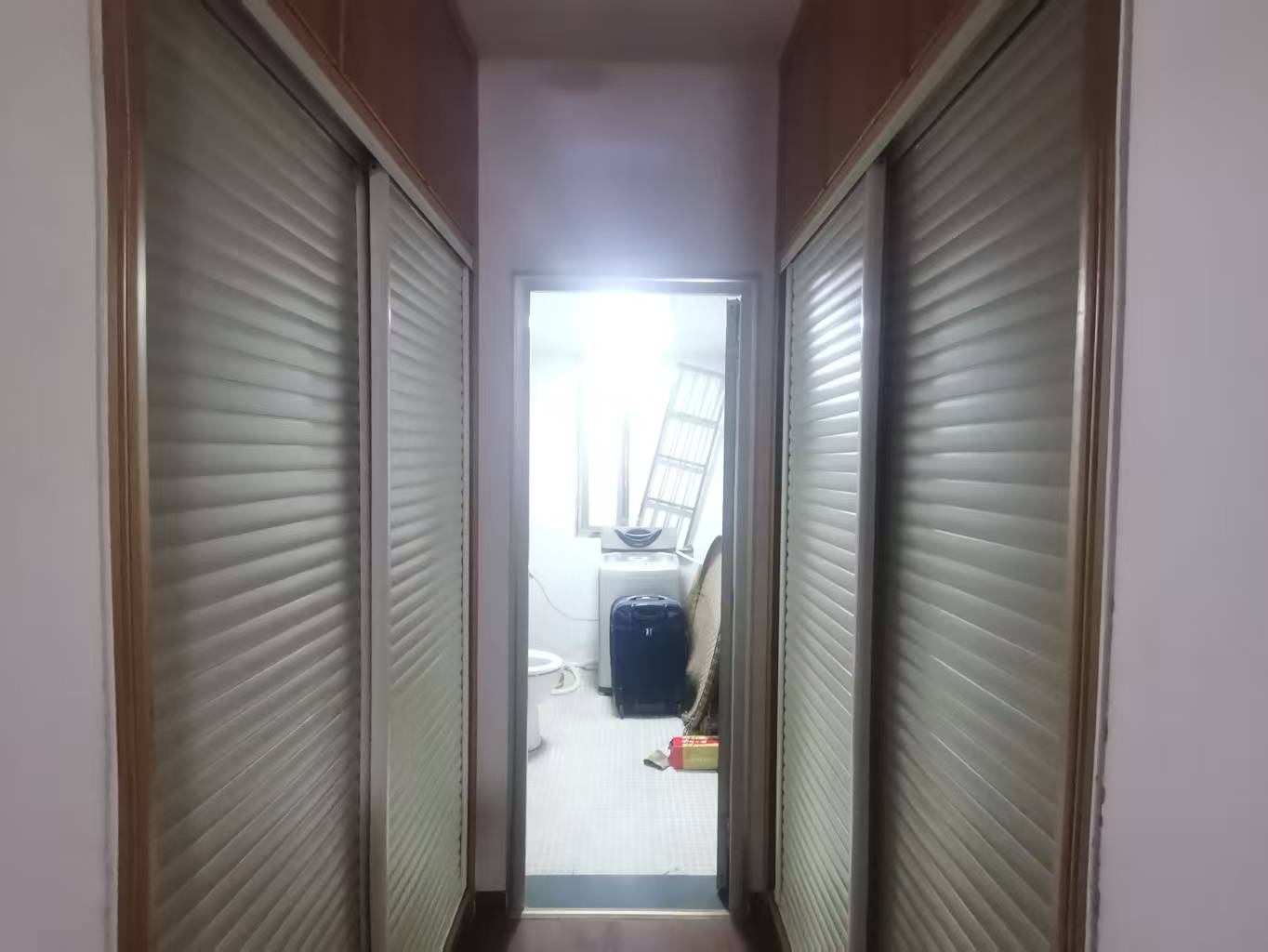 高尔夫紫龙郡 4室2厅2卫 80.0万 高尔夫紫龙郡 4室2厅2卫 80.0万室内图