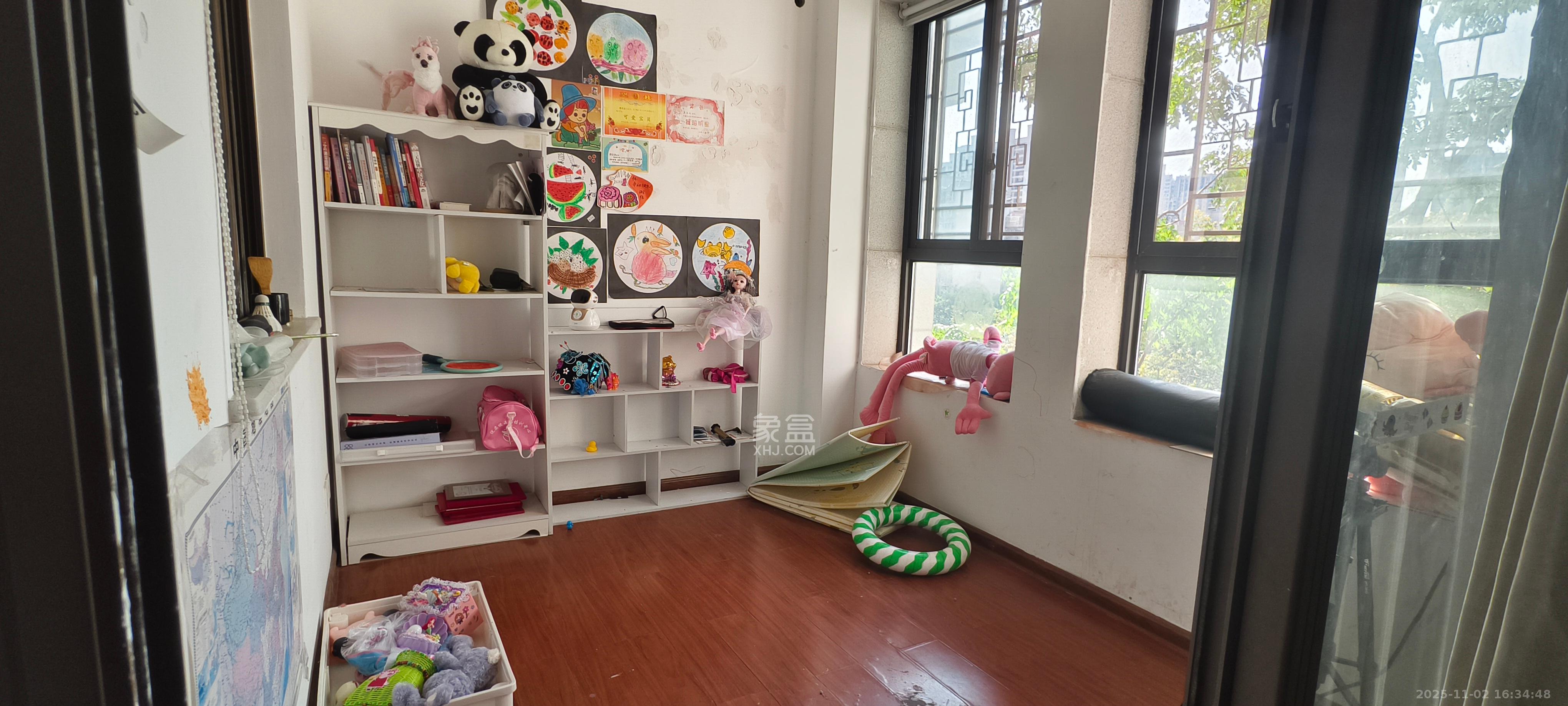 第六都(陆都小区) 3室2厅1卫 3000.0元/月 第六都(陆都小区) 3室2厅1卫 3000.0元/月室内图