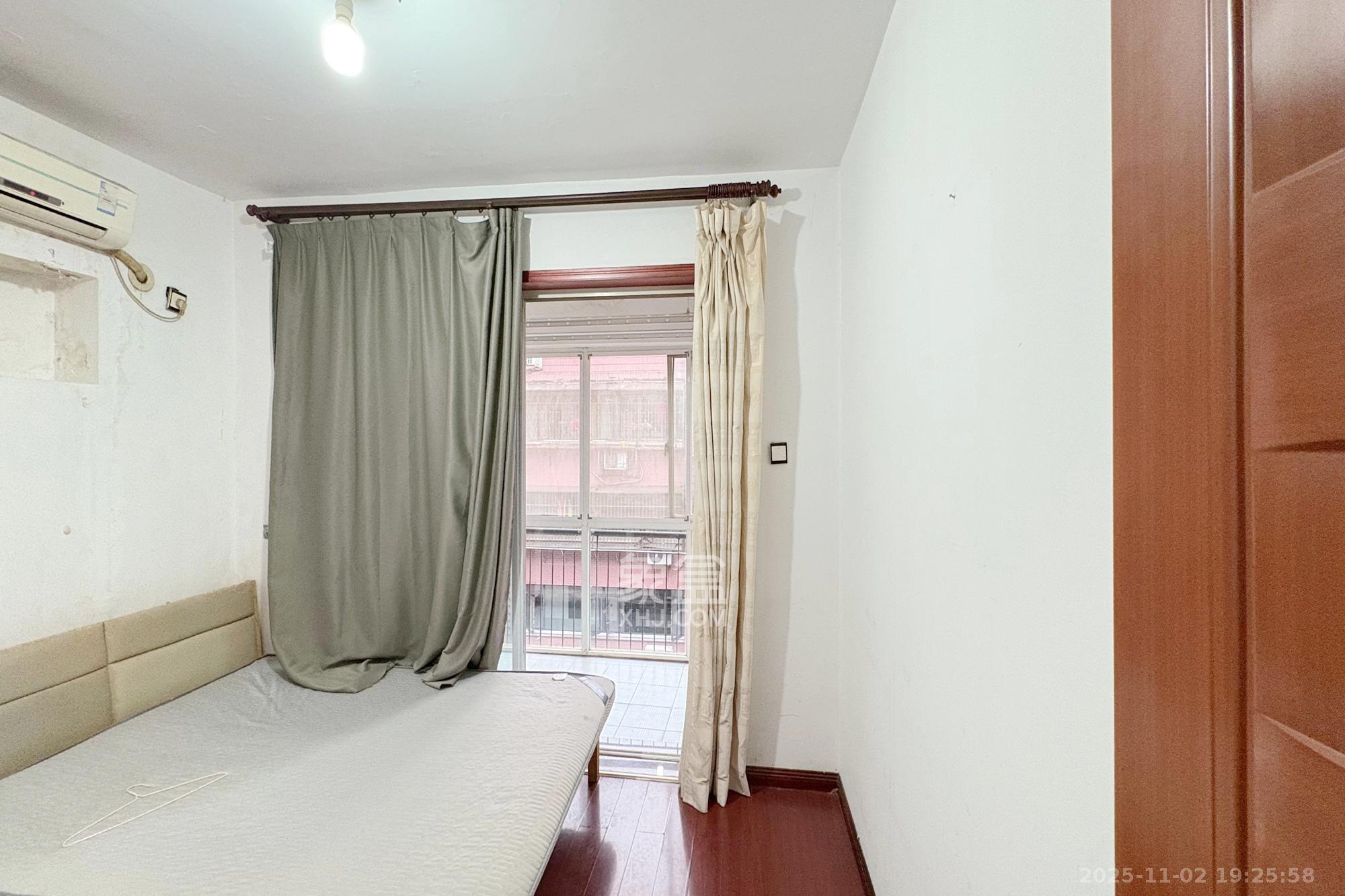 新富城 2室2厅1卫 59.0万 新富城 2室2厅1卫 59.0万卧室