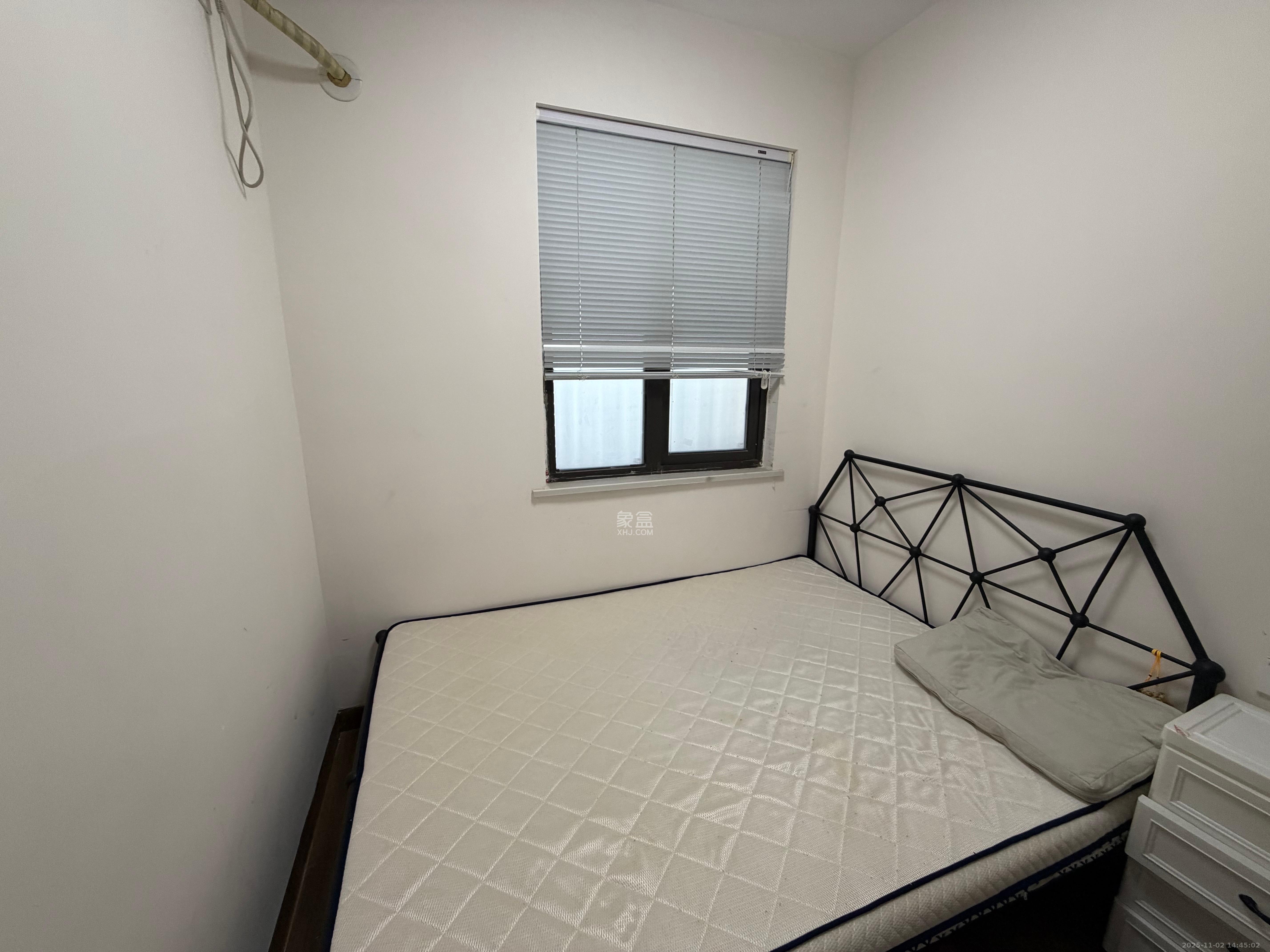 世茂璀璨天城  3室2厅2卫    2800.0元/月室内图