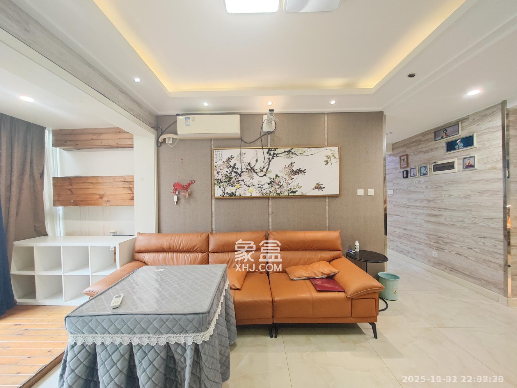 湘府十城(汇财御景湾新寓,汇财国际) 3室2厅2卫 2400.0元/月 湘府十城(汇财御景湾新寓,汇财国际) 3室2厅2卫 2400.0元/月室内图