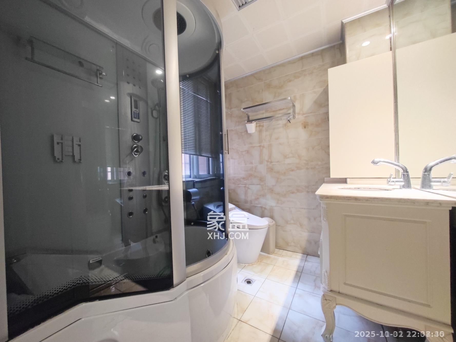 湘府十城（汇财御景湾新寓,汇财国际）  3室2厅2卫    2400.0元/月室内图