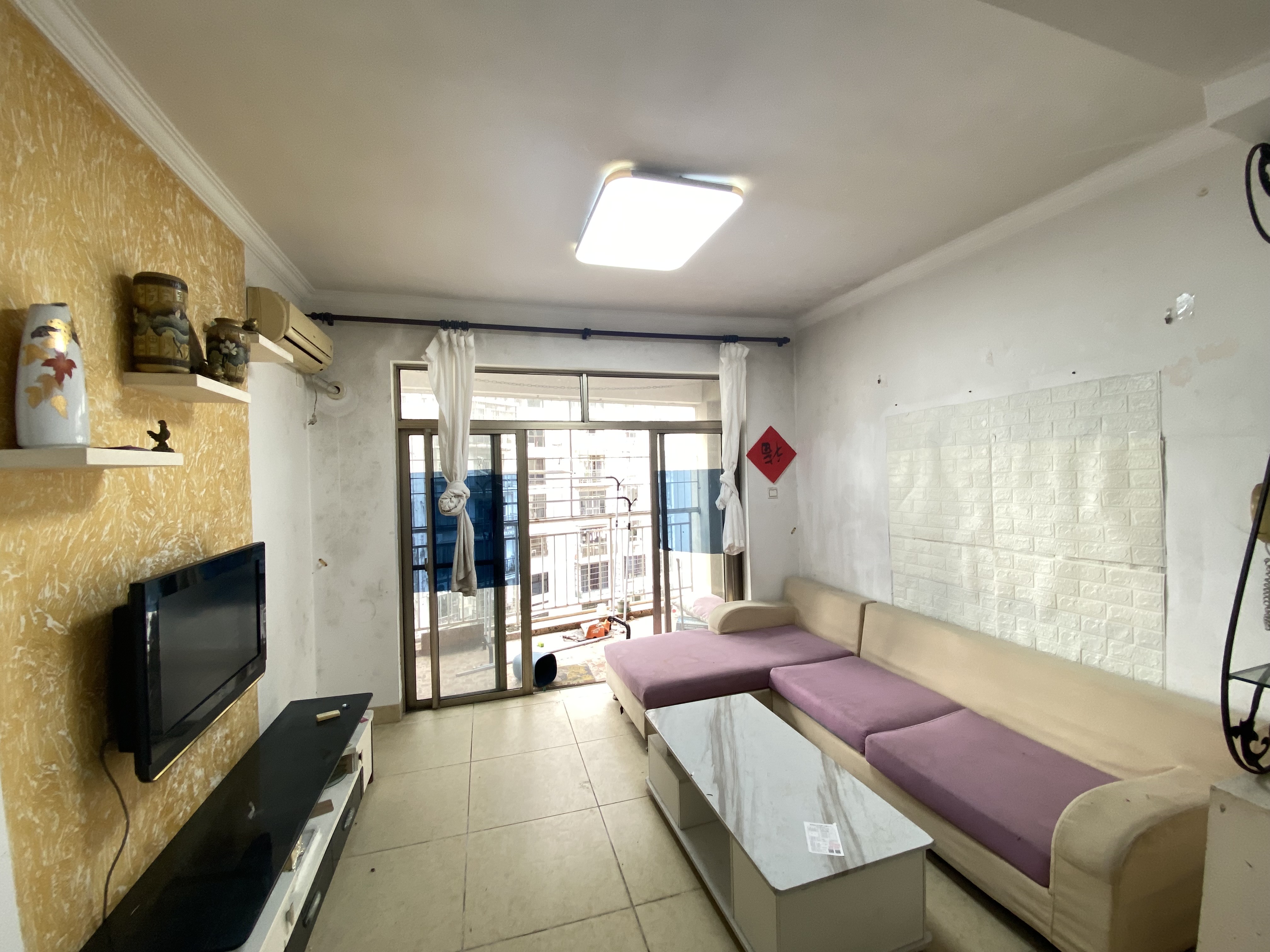 泉海好家园  2室2厅1卫    2300.0元/月室内图