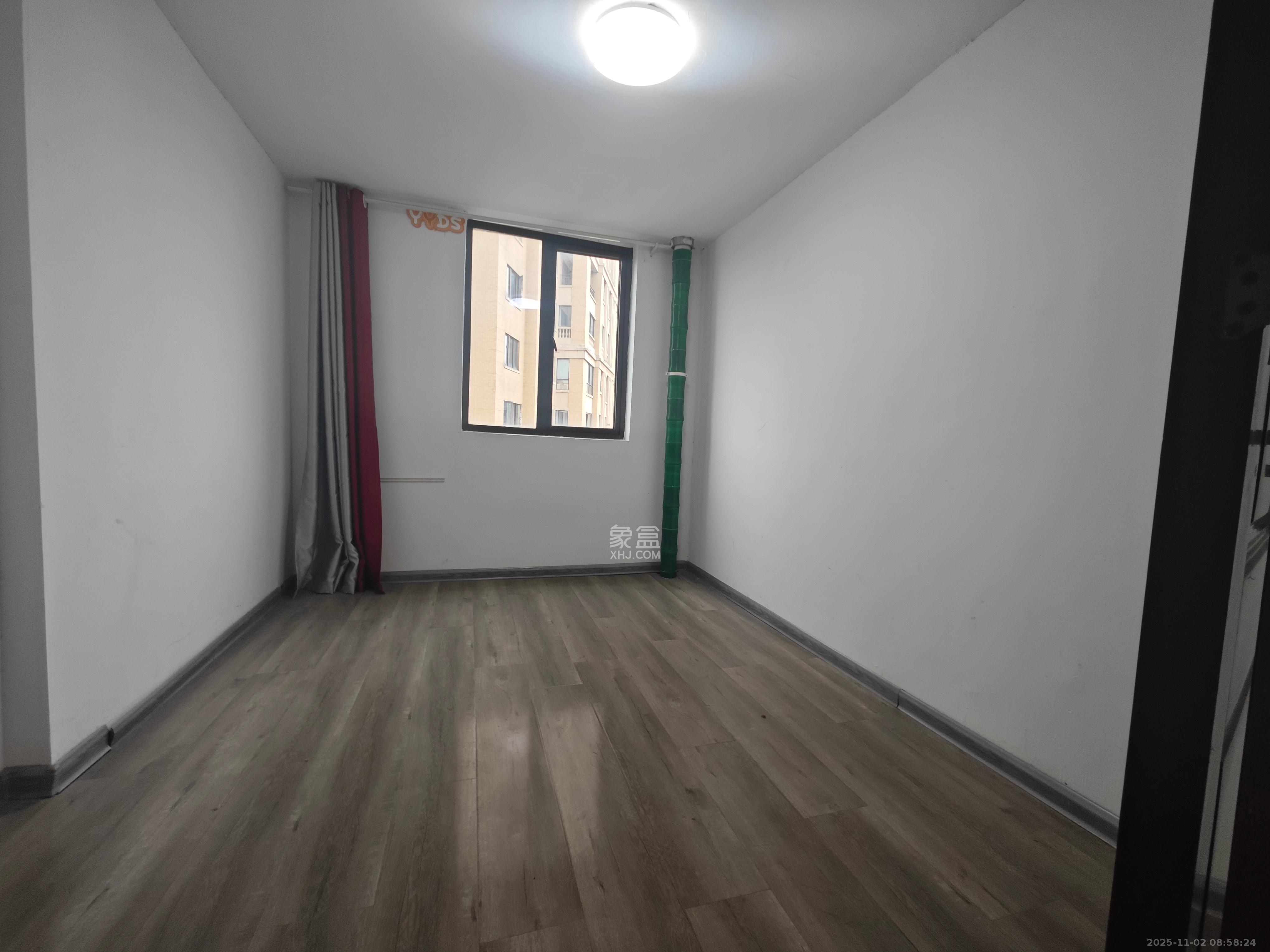 湘水郡（兴旺小爱同学）  4室2厅2卫    2500.0元/月室内图