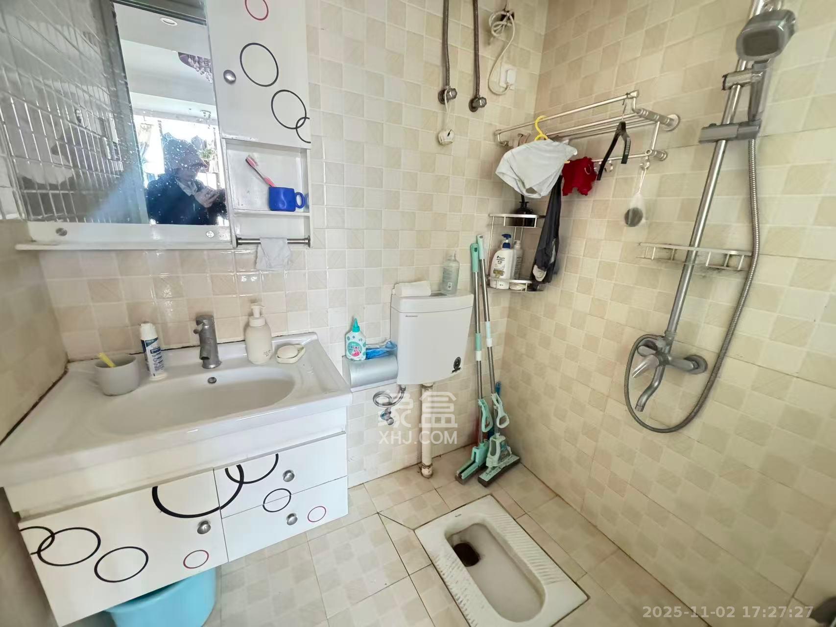 佳兴国际汇  1室1厅1卫    1600.0元/月室内图