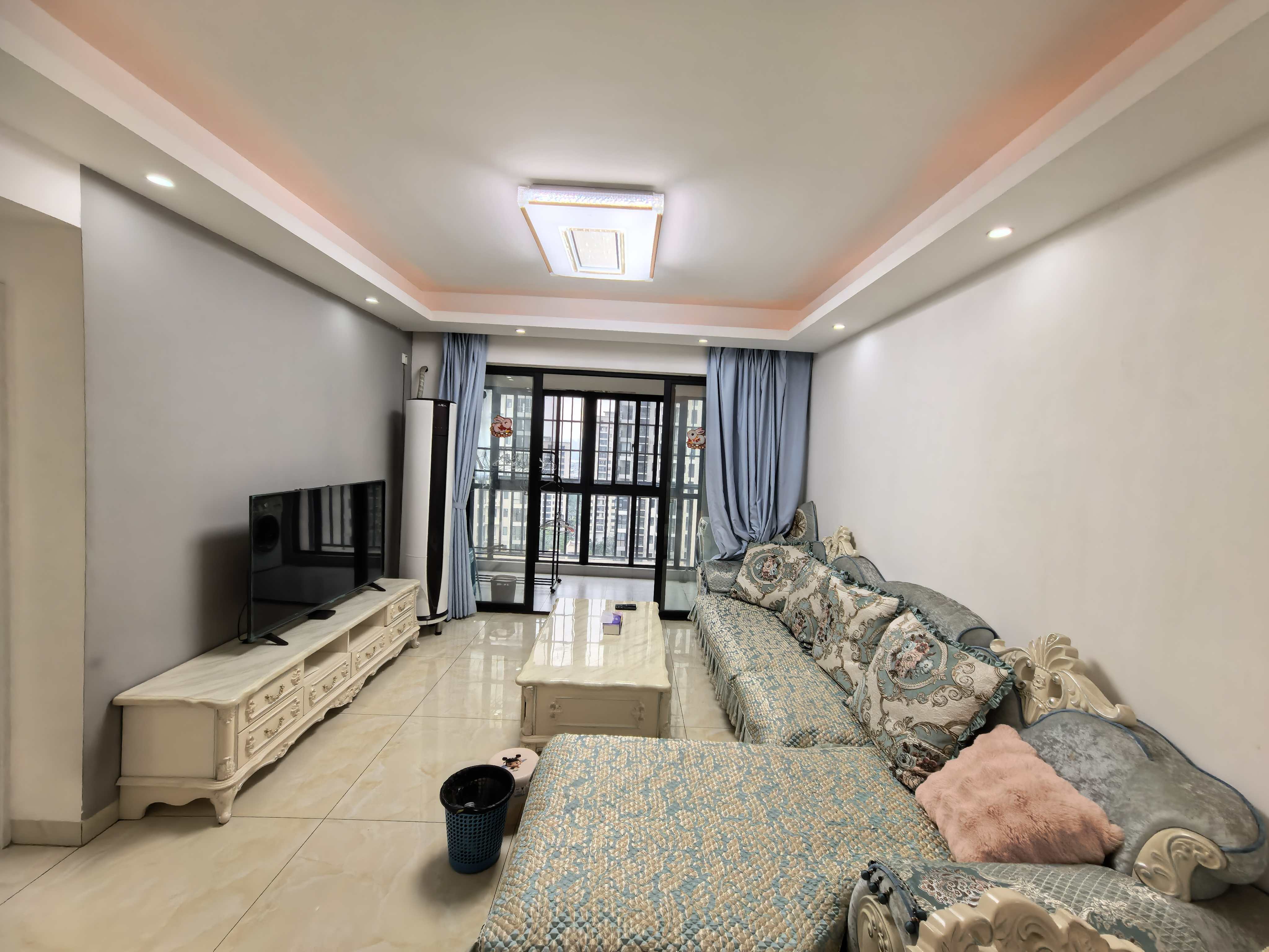 盛达景都三期  2室2厅1卫    3100.0元/月室内图