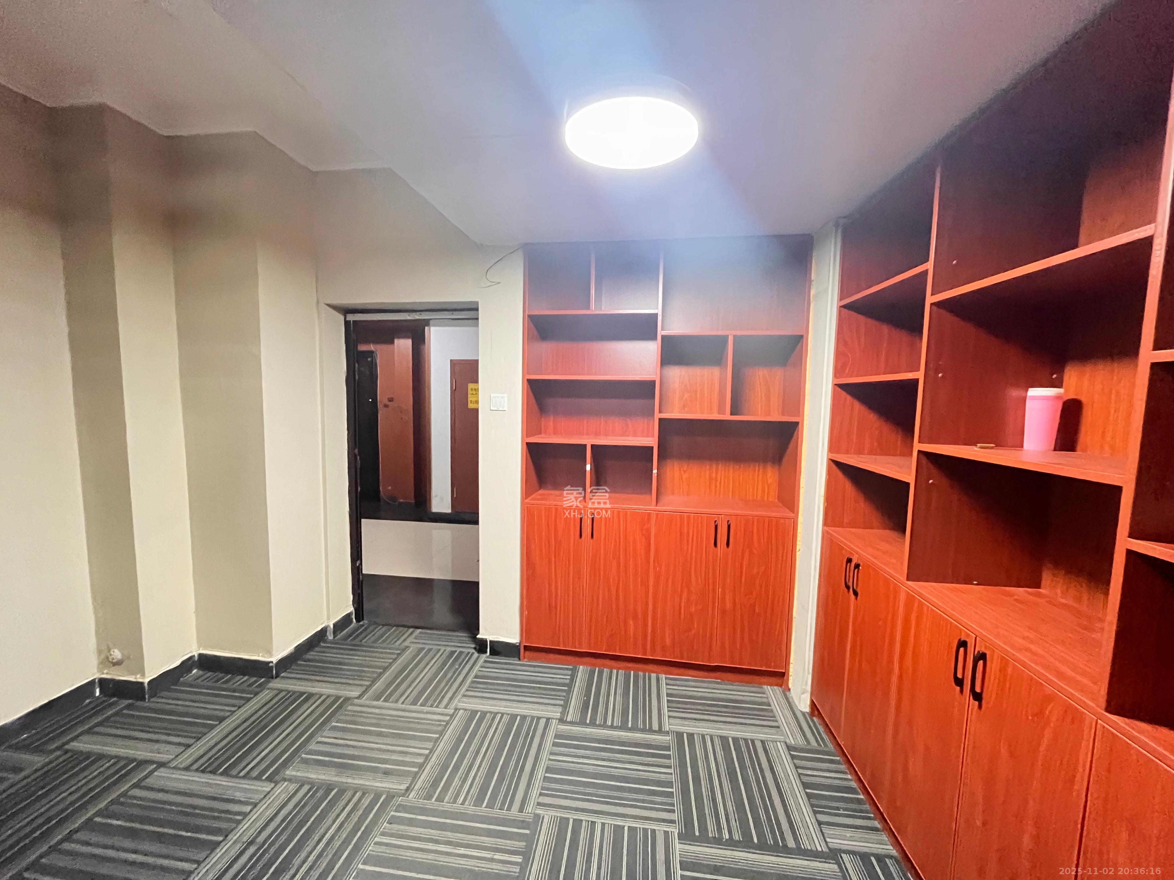 越界(天佑国际大厦) 1室1厅1卫 4200.0元/月 越界(天佑国际大厦) 1室1厅1卫 4200.0元/月室内图