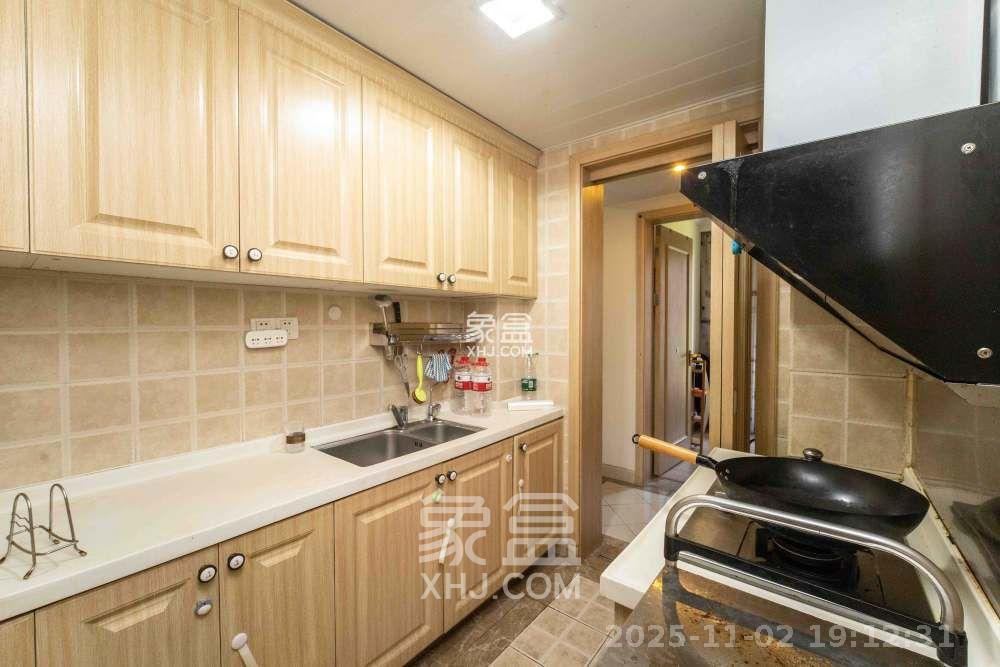 佳兆业时代广场  2室1厅1卫    2200.0元/月 佳兆业时代广场  2室1厅1卫    2200.0元/月室内图