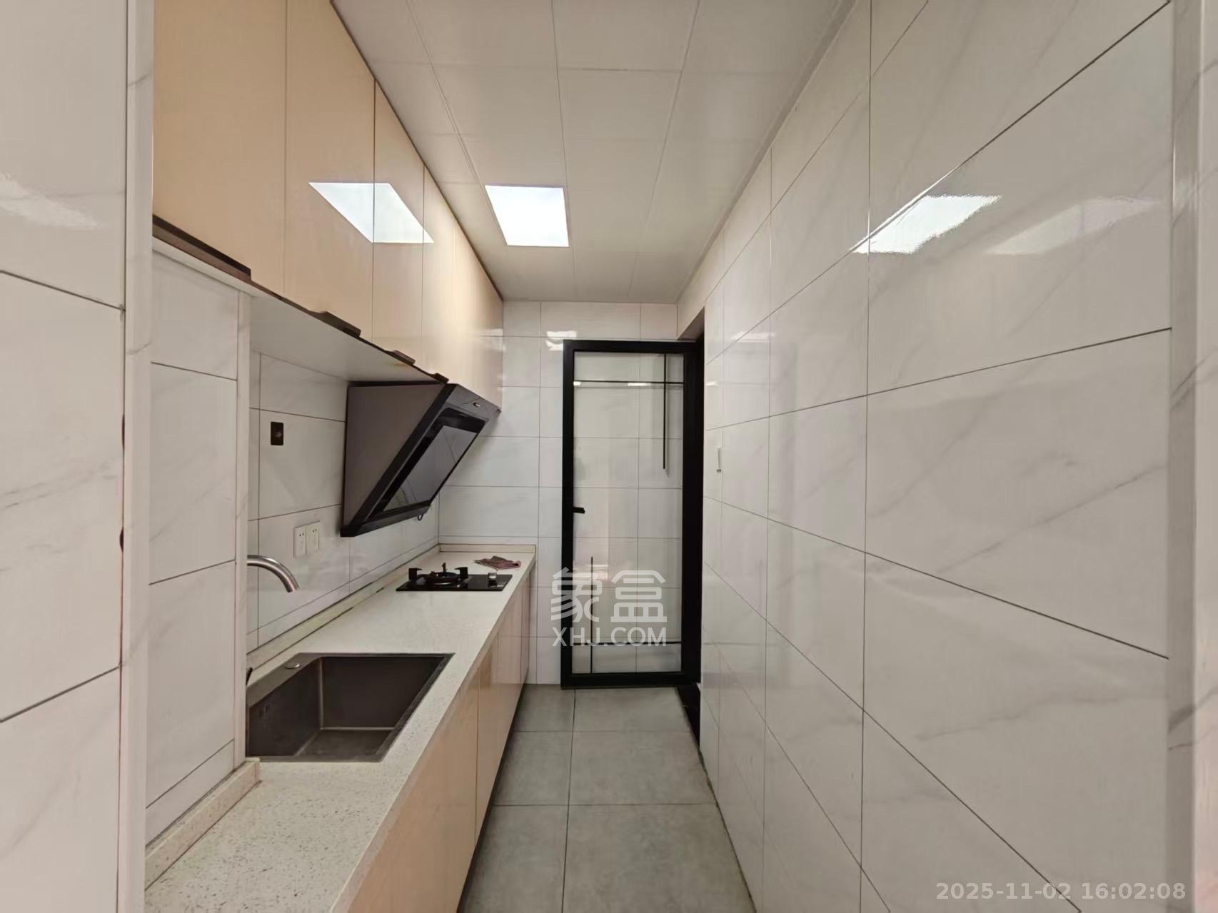 蔷薇国际  2室2厅1卫    1400.0元/月室内图