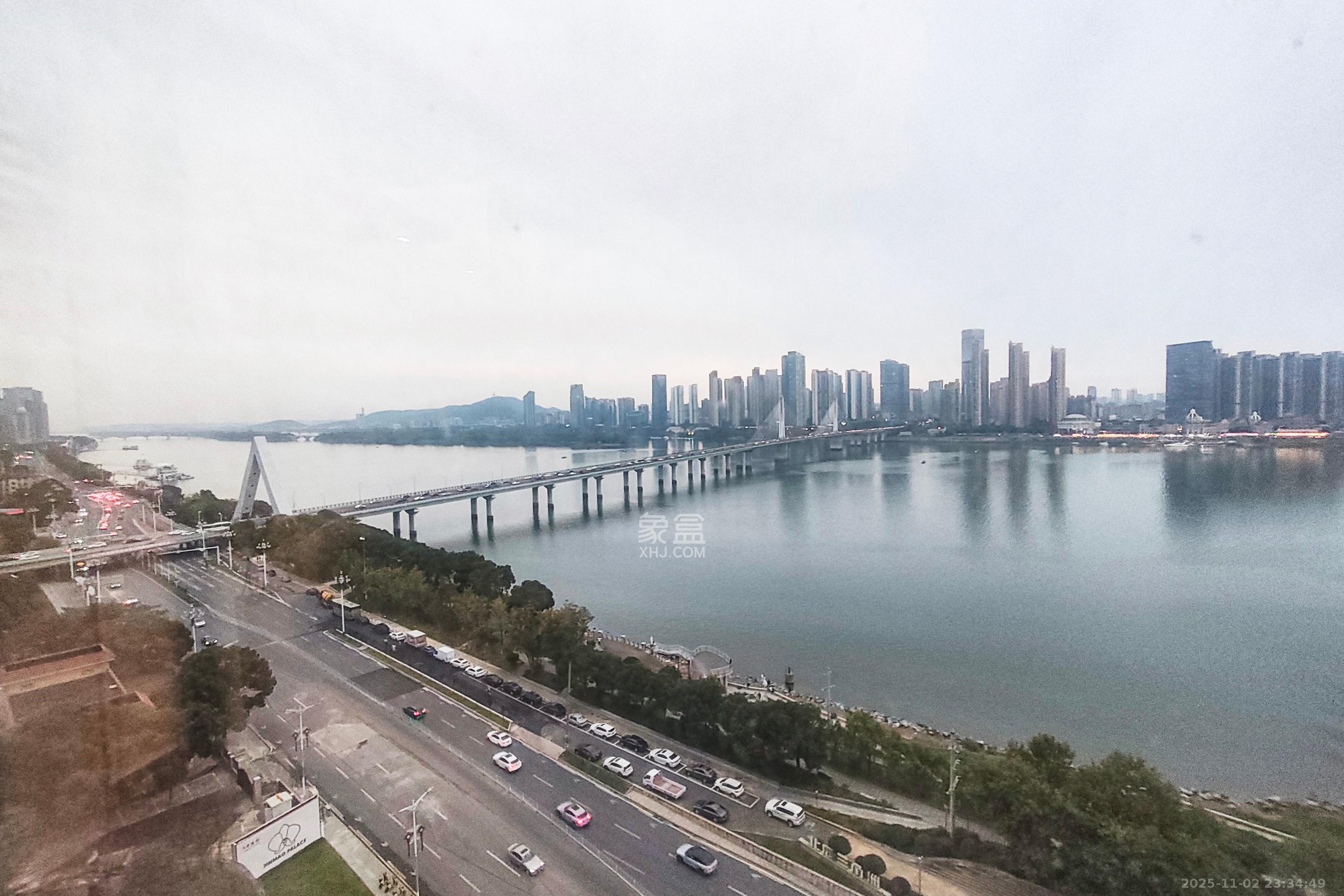 北辰瀚江府 3室2厅2卫 275.0万 北辰瀚江府 3室2厅2卫 275.0万其他