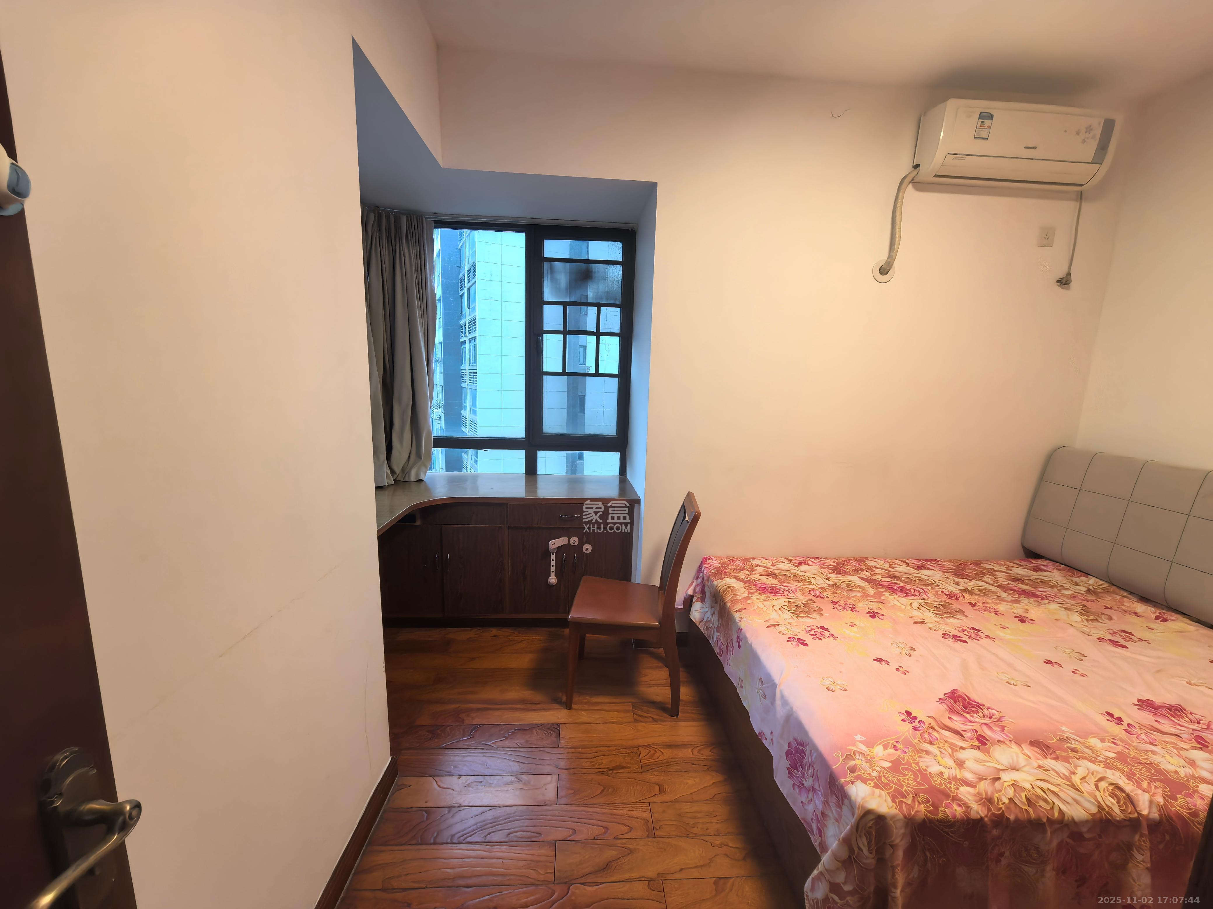 中信城市广场（中信新城一期）  2室2厅1卫    2000.0元/月室内图