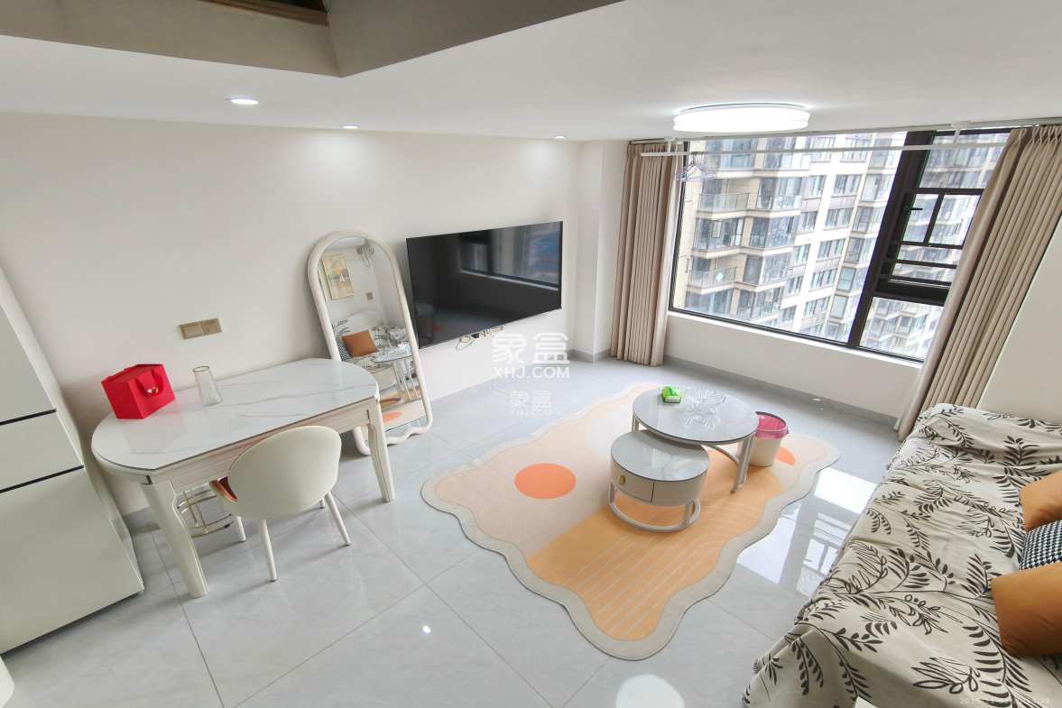 南益名士豪庭 2室1厅1卫 2500.0元/月 南益名士豪庭 2室1厅1卫 2500.0元/月室内图