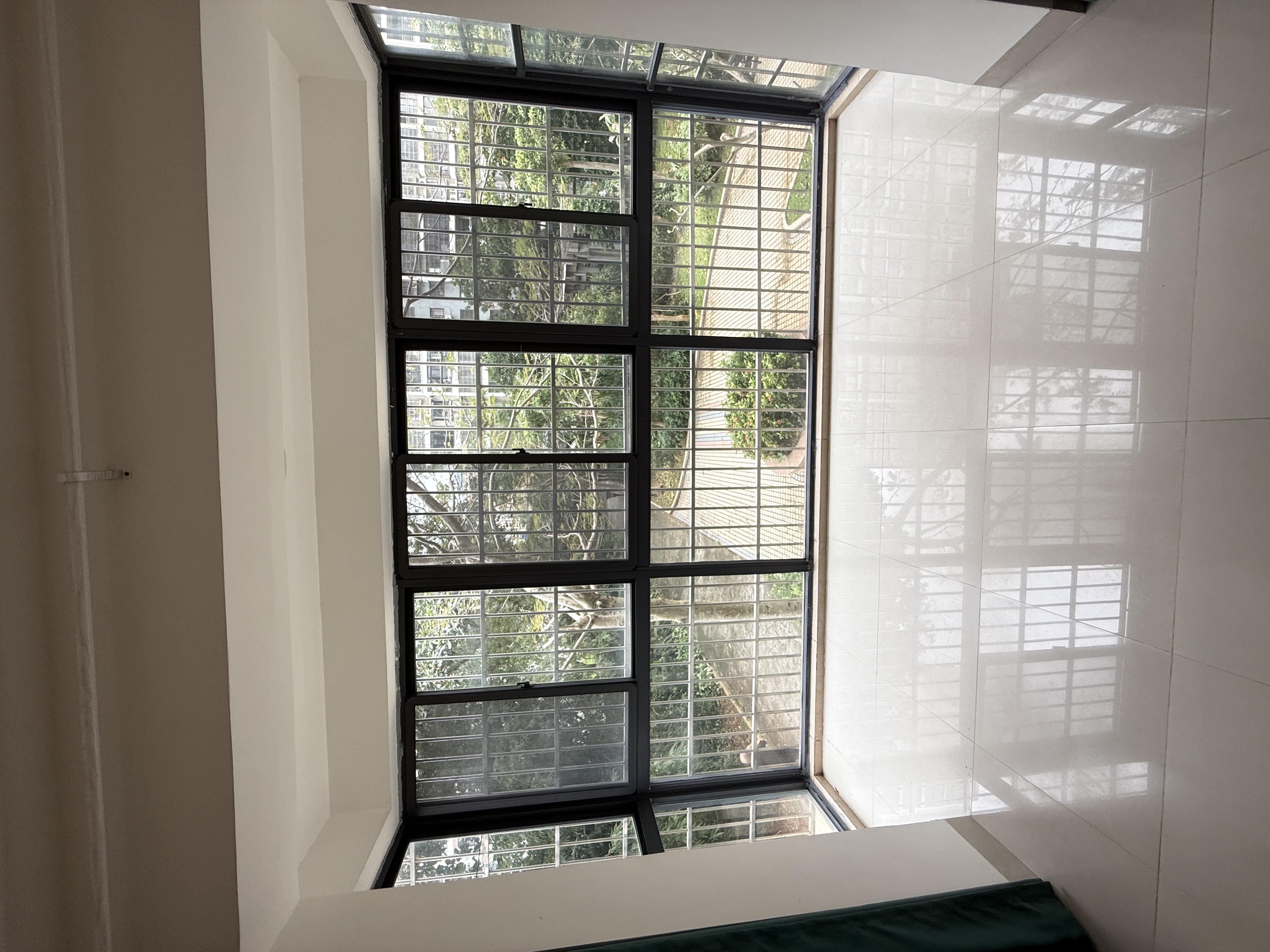 中洋花苑  5室2厅2卫    3500.0元/月室内图