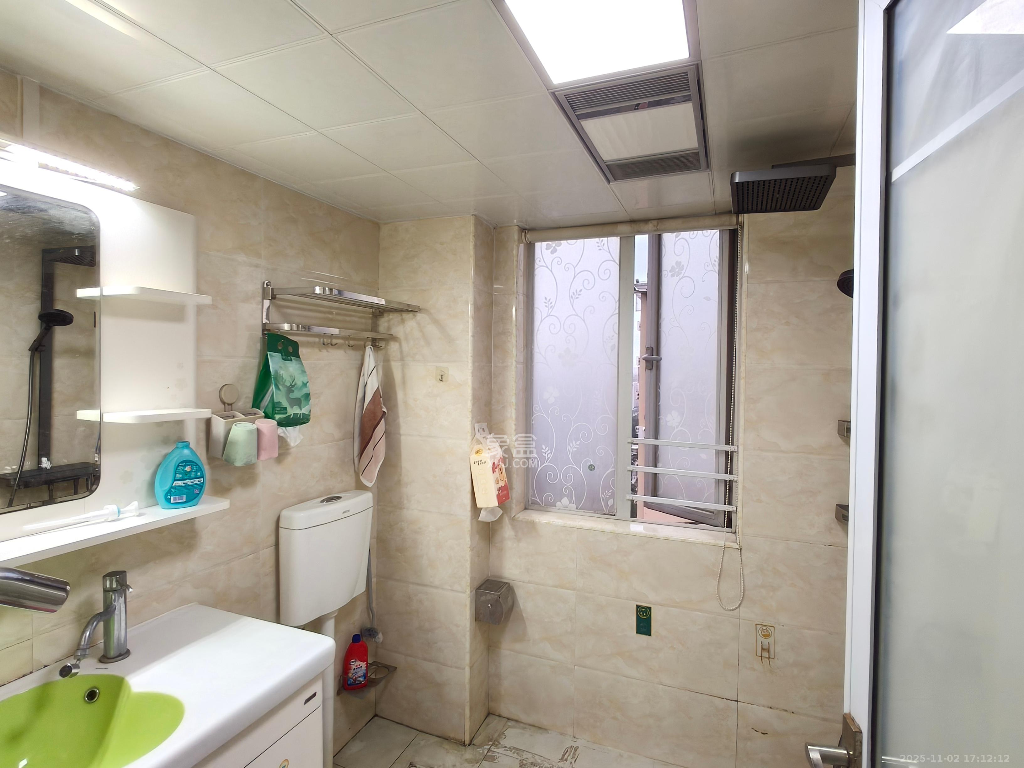 恒广国际景园一二区  2室2厅1卫    2200.0元/月 恒广国际景园一二区  2室2厅1卫    2200.0元/月室内图