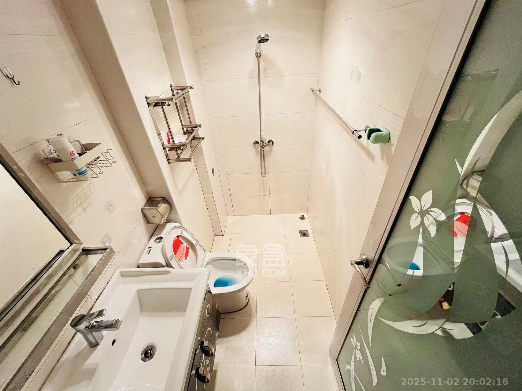 铂宫  1室1厅1卫    1800.0元/月