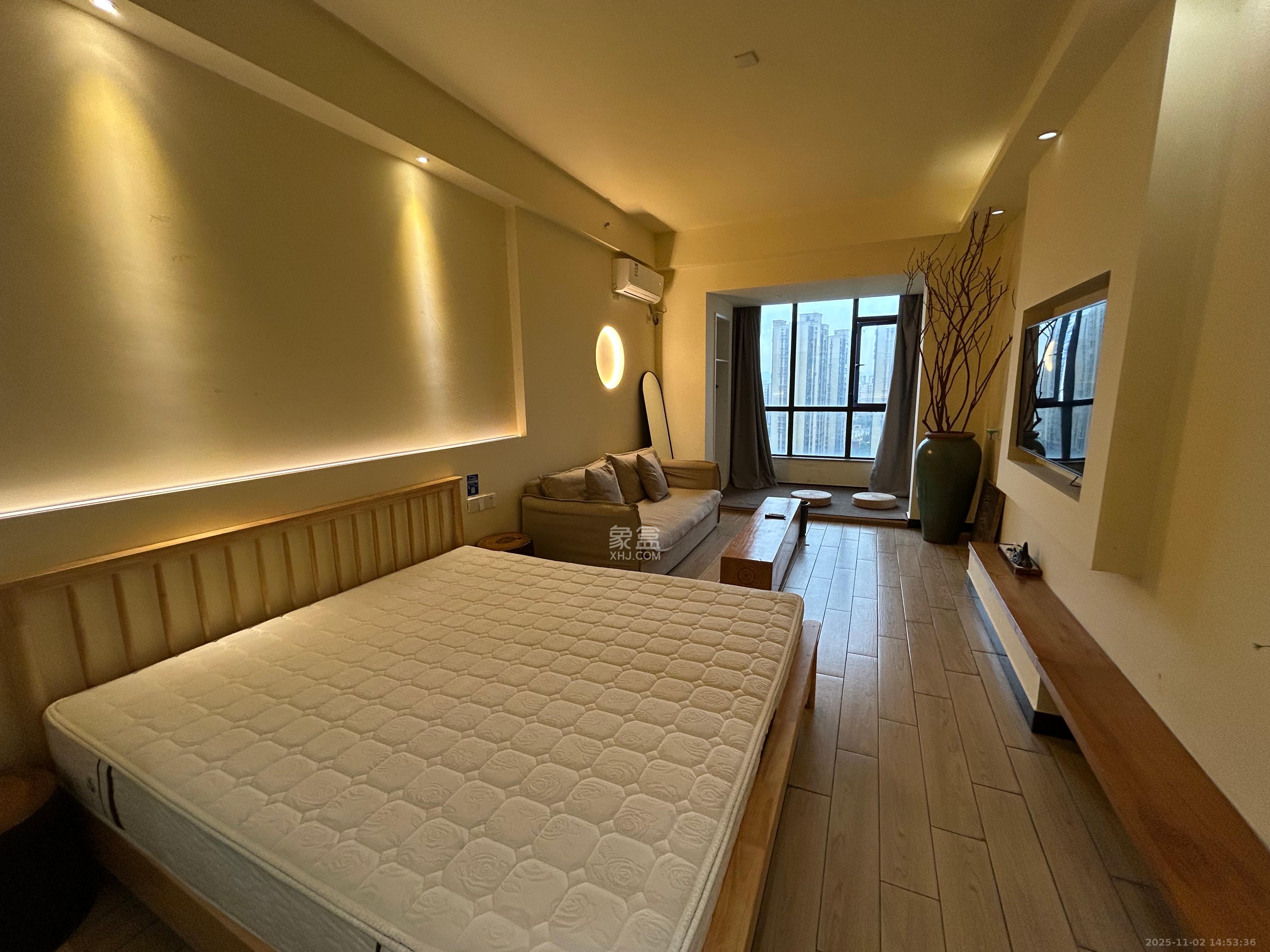 梅溪国际公寓(步步高新天地) 1室1厅1卫 1400.0元/月 梅溪国际公寓(步步高新天地) 1室1厅1卫 1400.0元/月室内图