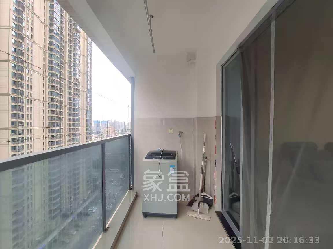 保利天禧D区  3室2厅1卫    2800.0元/月 保利天禧D区  3室2厅1卫    2800.0元/月室内图