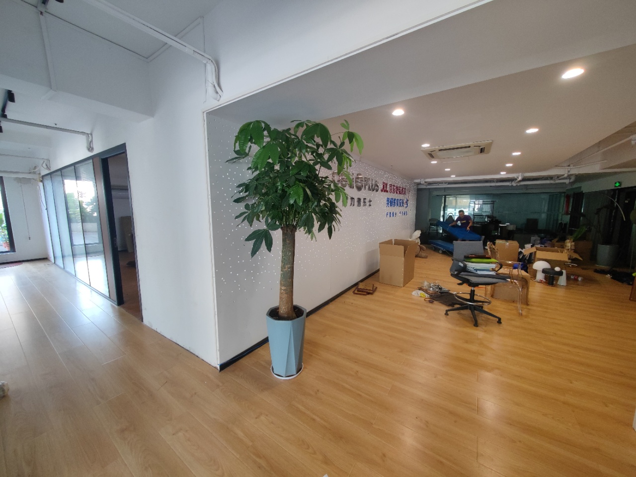 星华大厦 1室1厅1卫 46680.0元/月 星华大厦 1室1厅1卫 46680.0元/月室内图