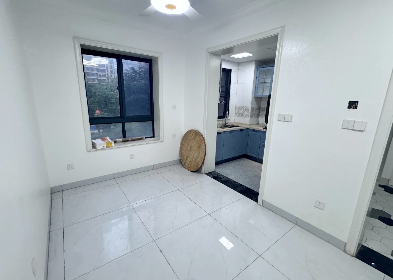 海阔天空-国瑞城二期（雅仕苑）  2室1厅1卫    3200.0元/月室内图