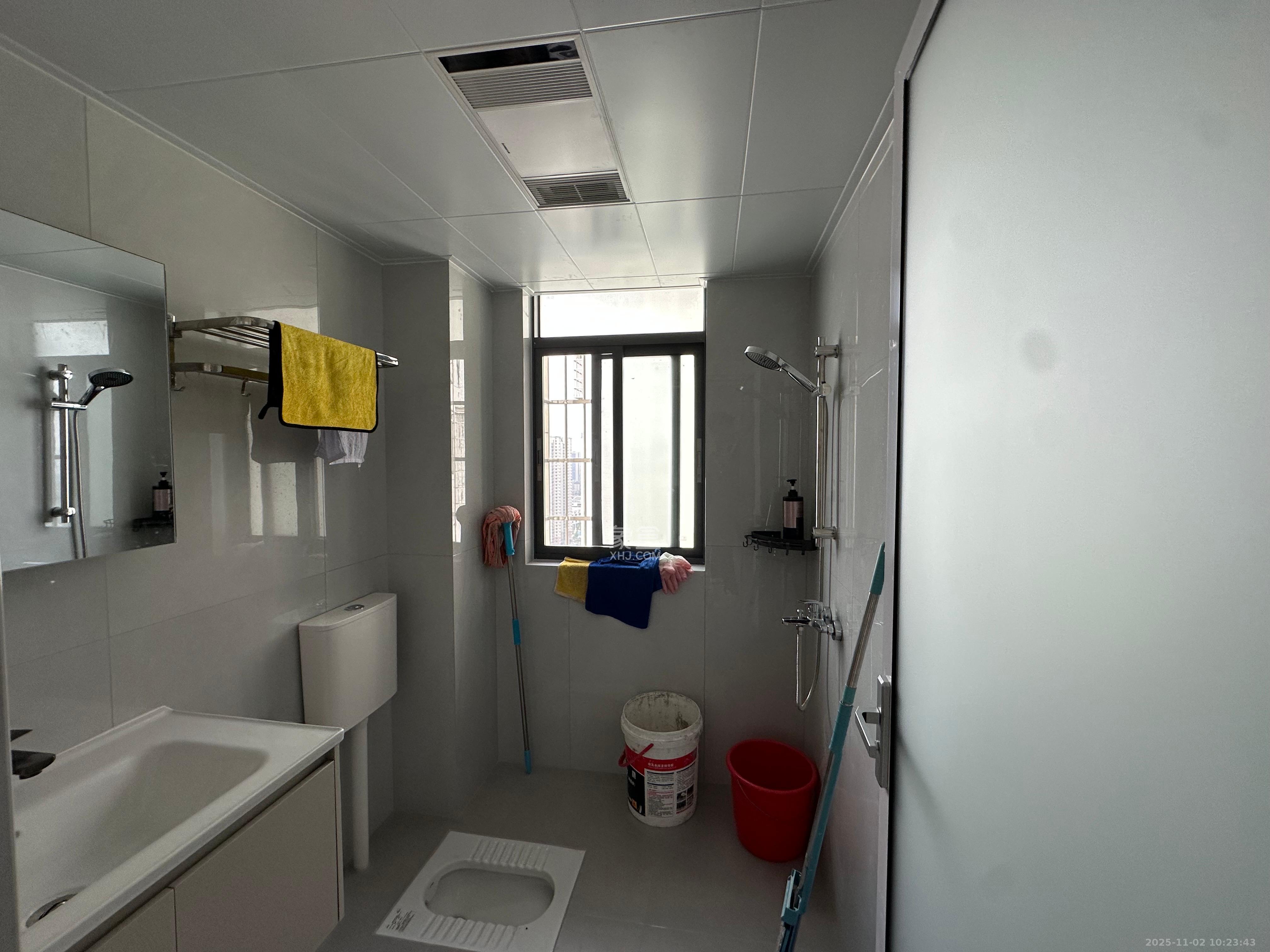 和景家园二期  1室0厅0卫    1800.0元/月 和景家园二期  1室0厅0卫    1800.0元/月室内图