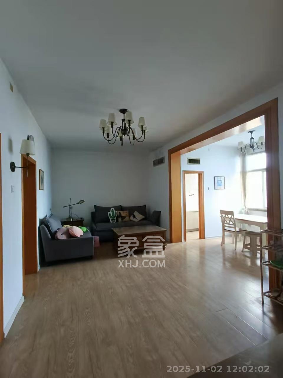 湘农桥社区  3室1厅1卫    2700.0元/月 湘农桥社区  3室1厅1卫    2700.0元/月室内图