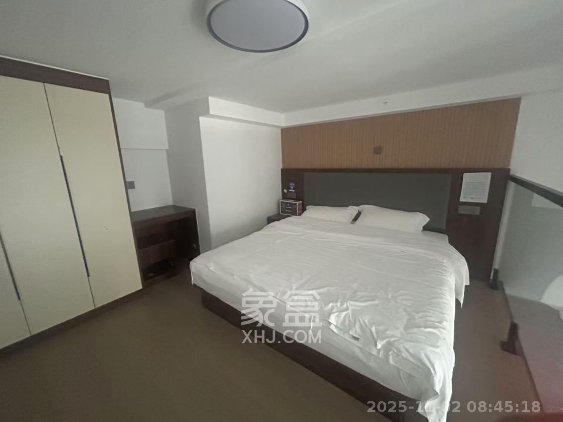 保利中环广场(保利中悦苑)  1室1厅1卫    2200.0元/月 保利中环广场(保利中悦苑)  1室1厅1卫    2200.0元/月室内图