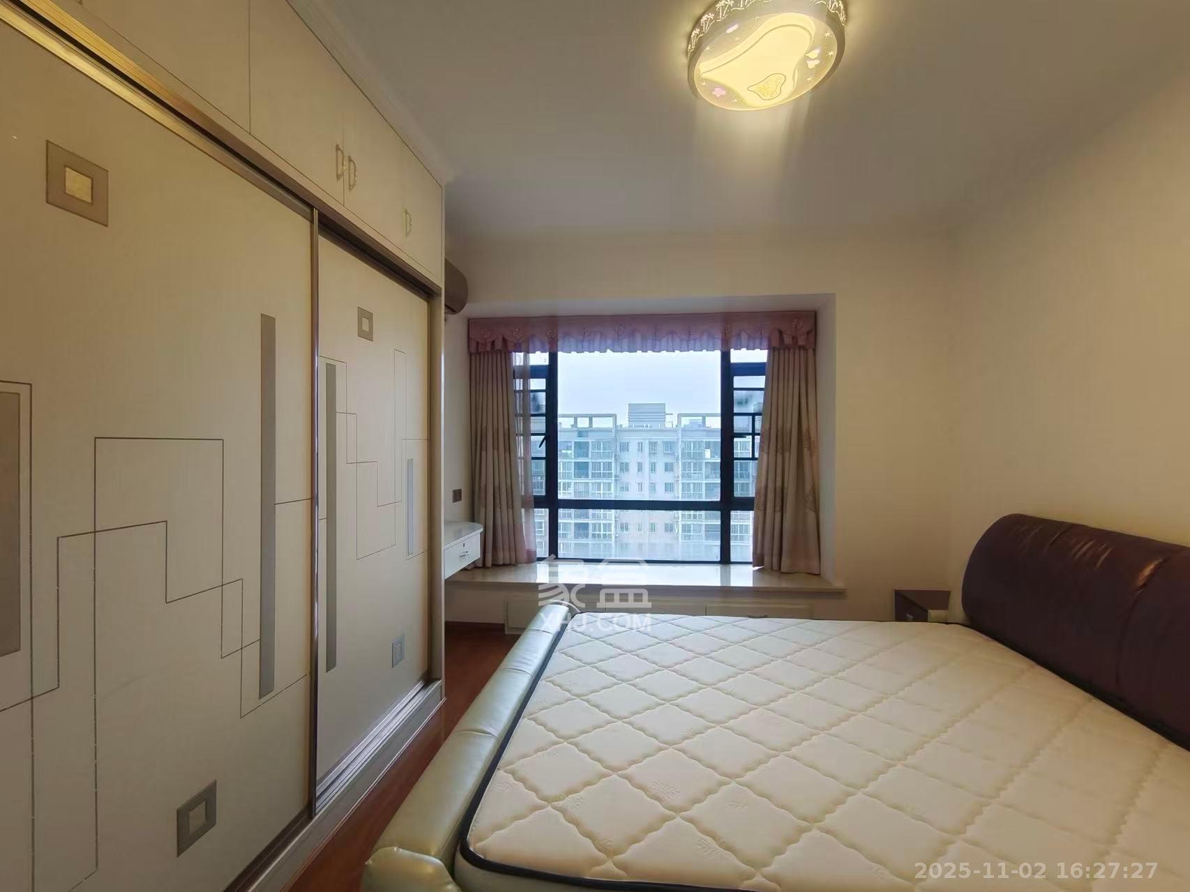 潇湘名城(新里程潇湘名城) 4室2厅1卫 3000.0元/月 潇湘名城(新里程潇湘名城) 4室2厅1卫 3000.0元/月室内图