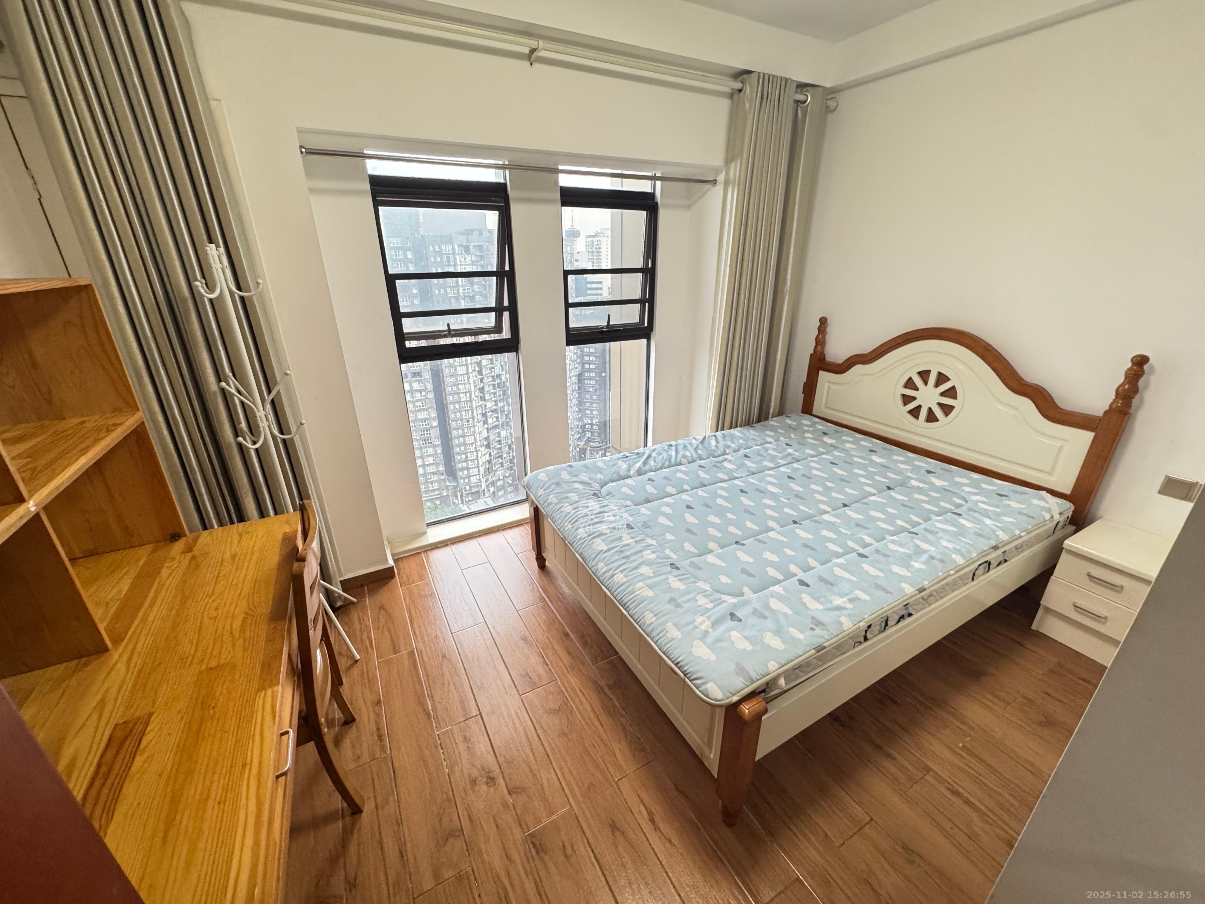 大财门公寓  1室1厅1卫    1000.0元/月