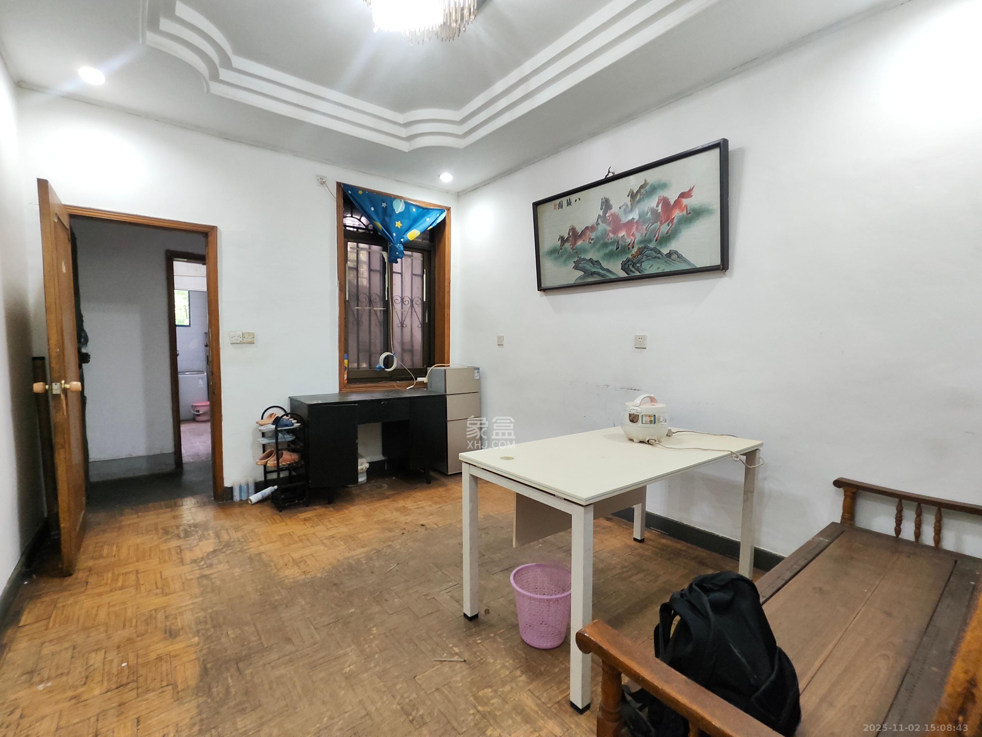 湖橡宿舍/湖橡小区  1室1厅1卫    800.0元/月室内图