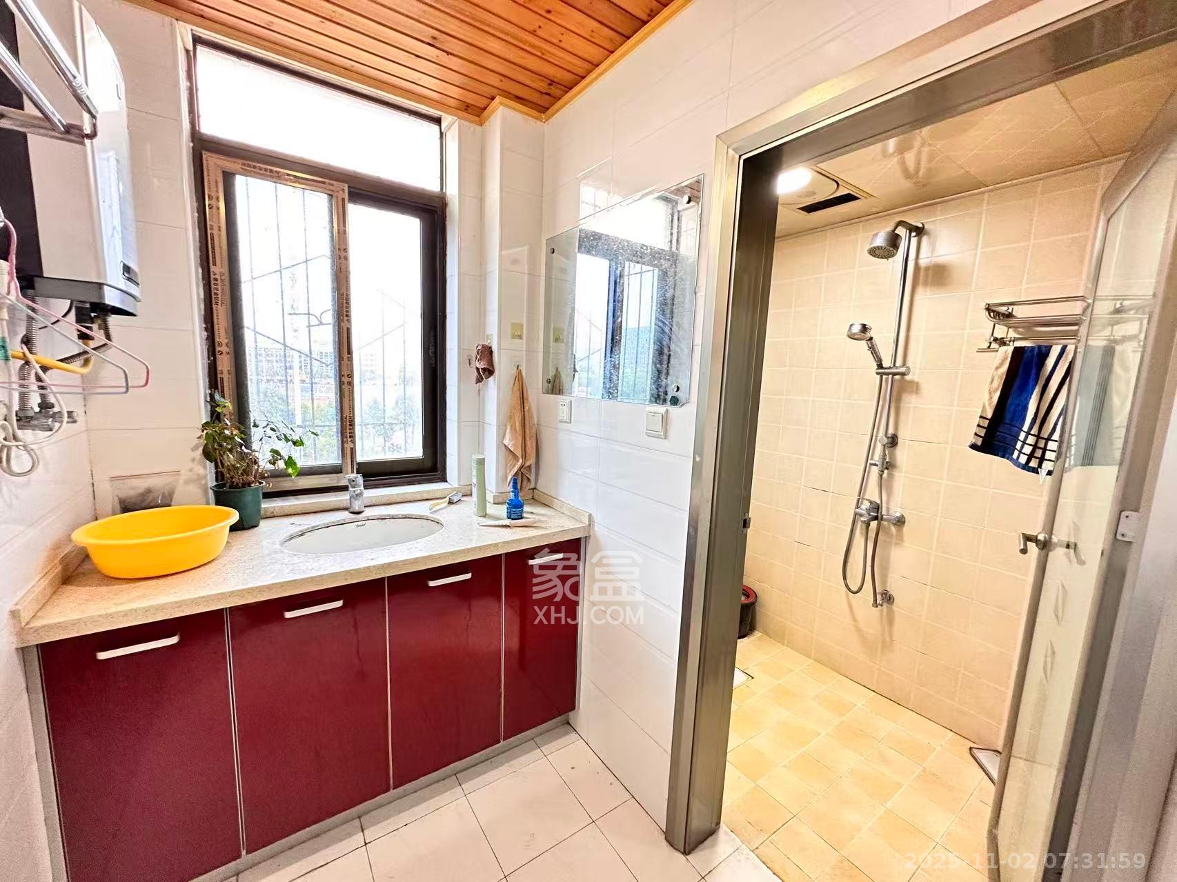 杏林小区 3室2厅2卫 2400.0元/月 杏林小区 3室2厅2卫 2400.0元/月室内图