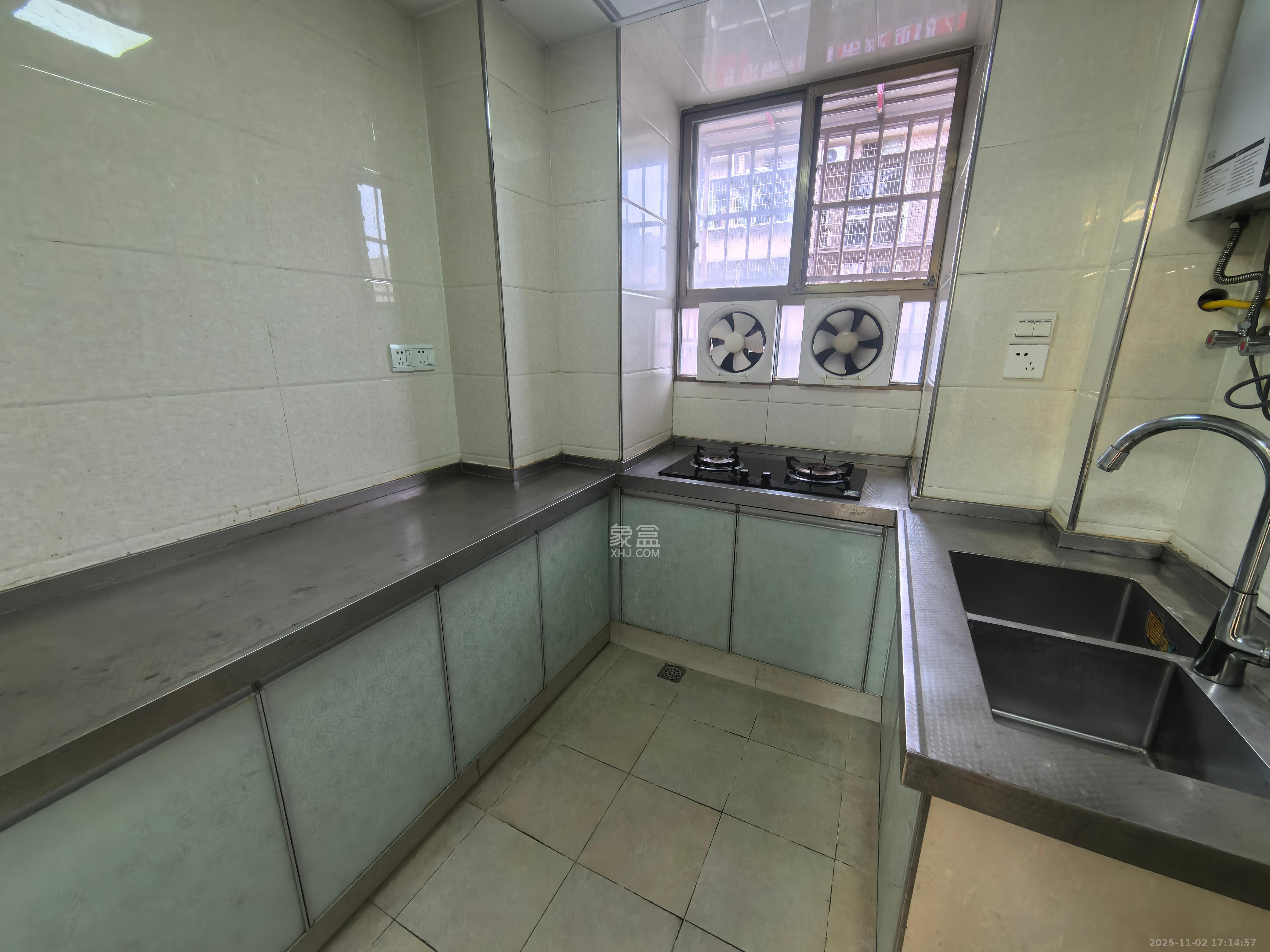 新合公寓（火星安置房小区）  2室1厅1卫    1650.0元/月室内图