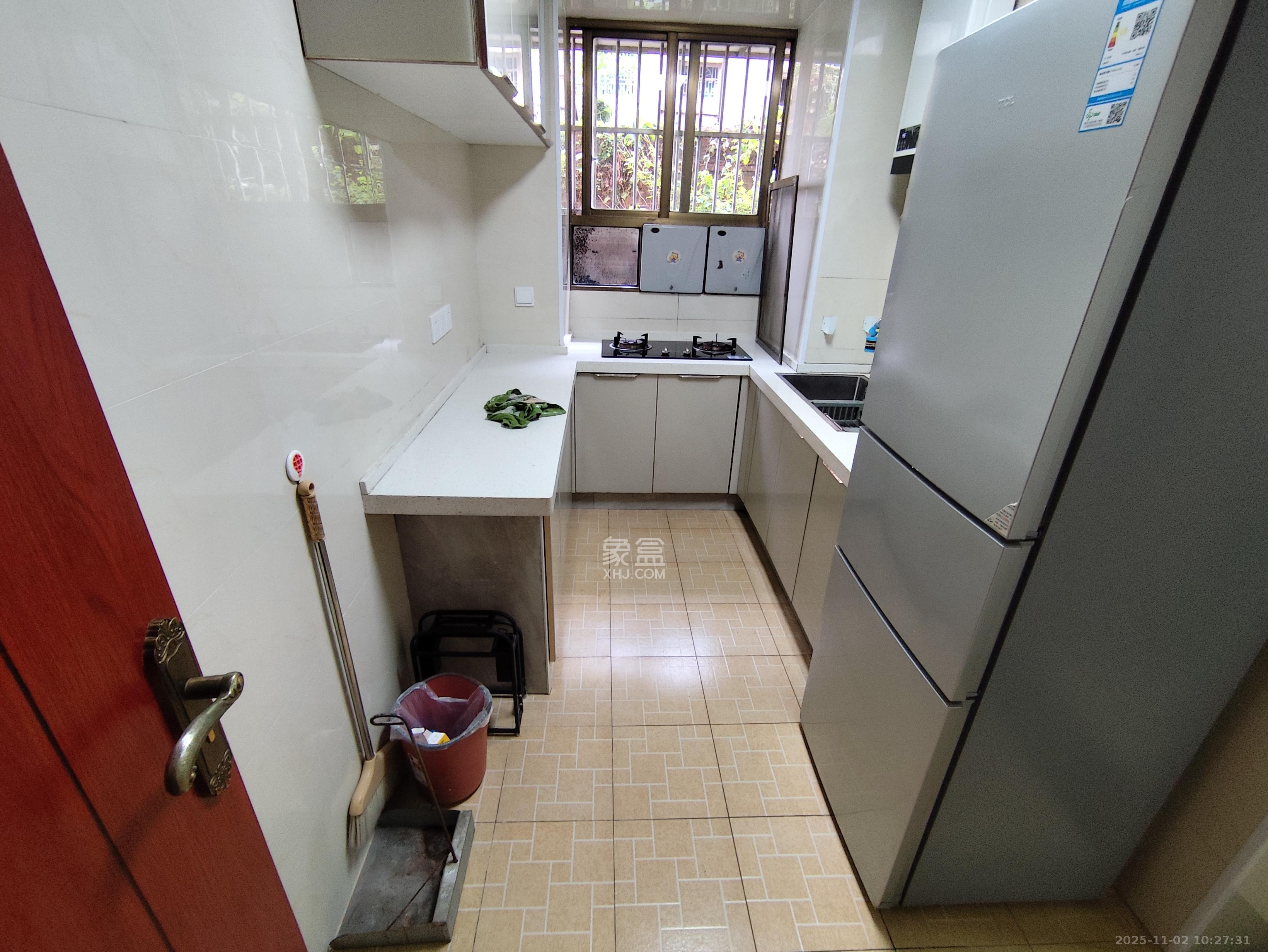 书苑花园(书院花园)  2室2厅1卫    2300.0元/月 书苑花园(书院花园)  2室2厅1卫    2300.0元/月室内图