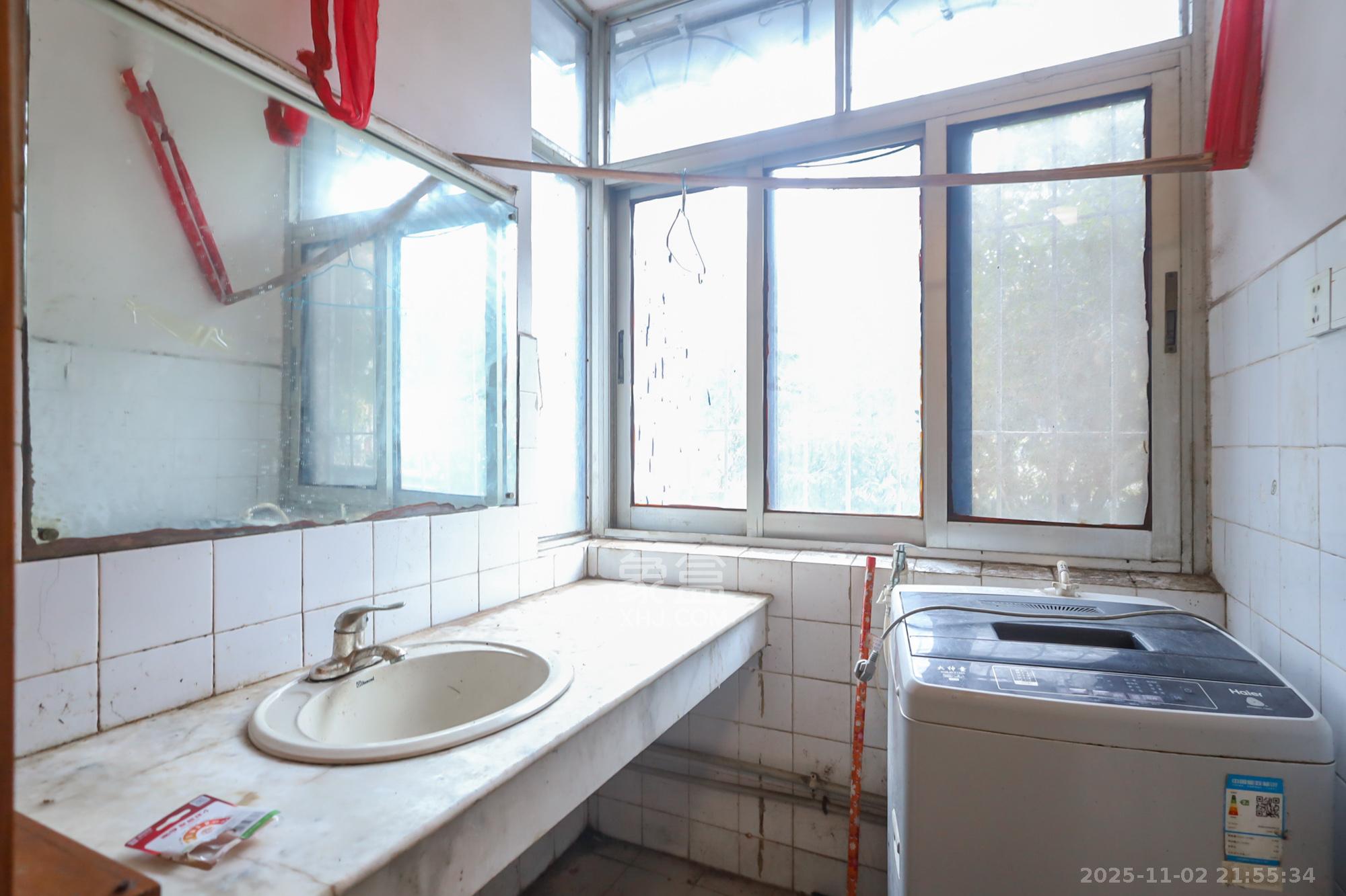 魏家坡机关小区 3室2厅2卫 118.0万 魏家坡机关小区 3室2厅2卫 118.0万其他