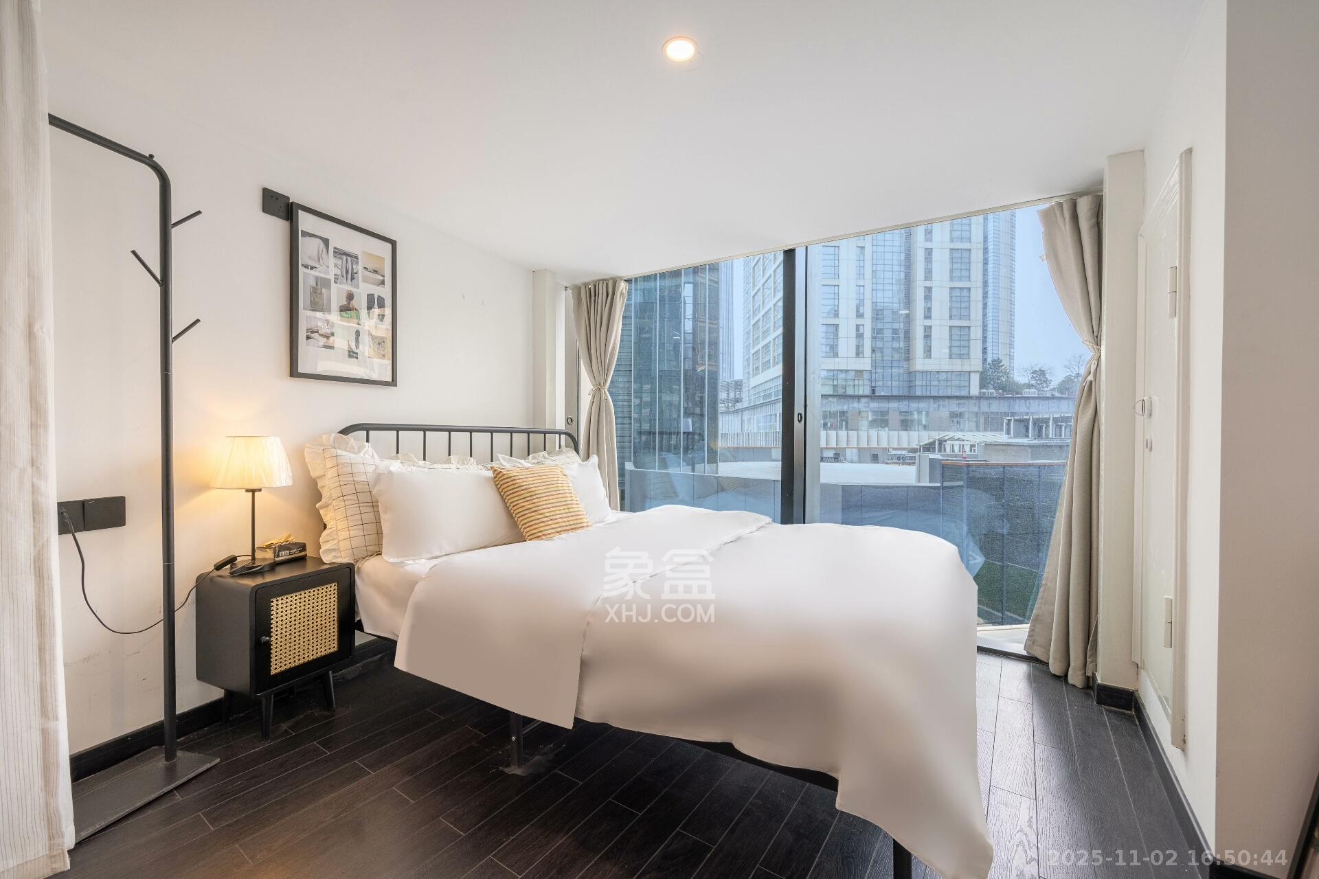 华远云玺公寓  1室0厅0卫    4980.0元/月