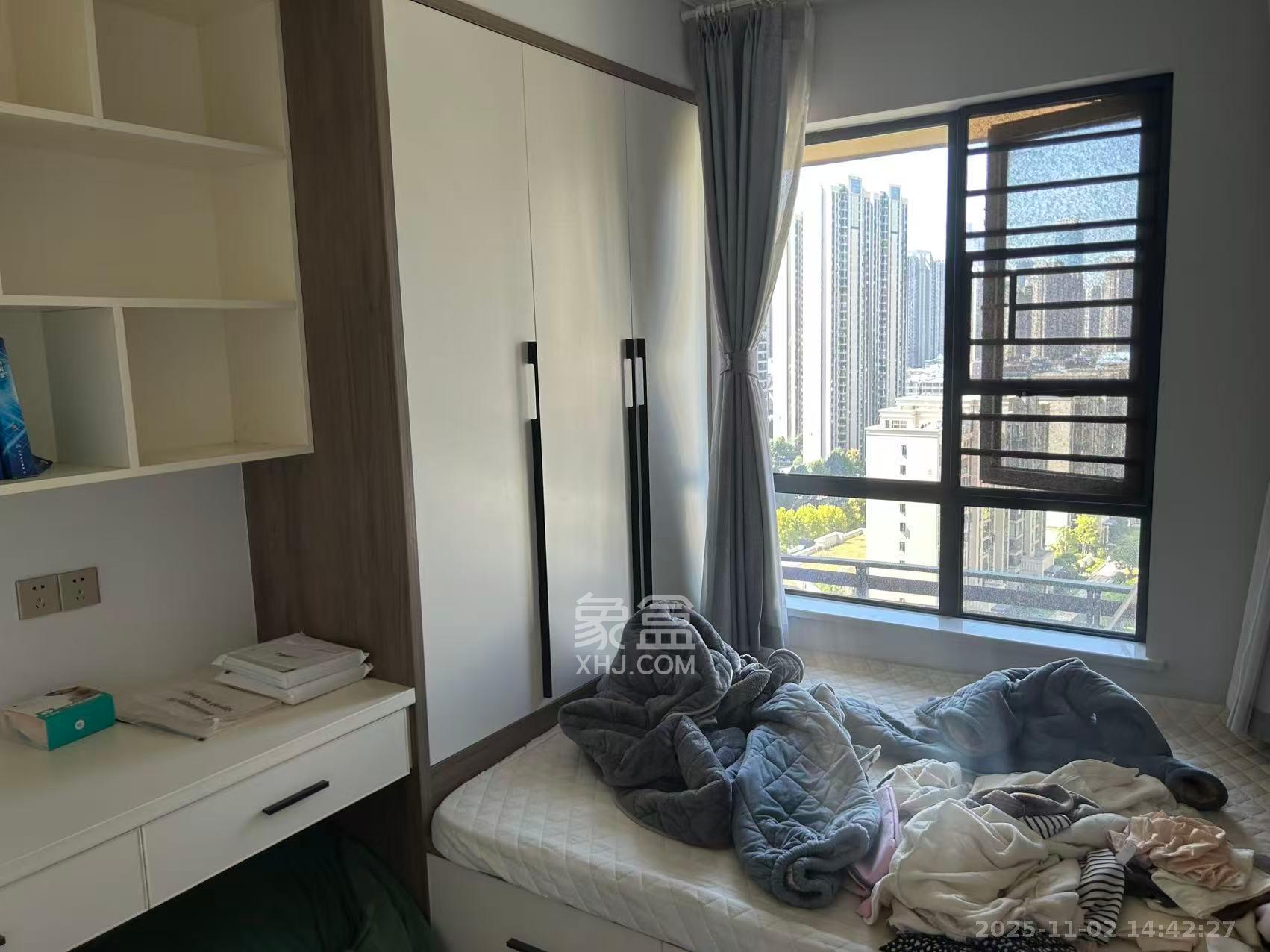 振业城三期 3室2厅1卫 3200.0元/月 振业城三期 3室2厅1卫 3200.0元/月室内图