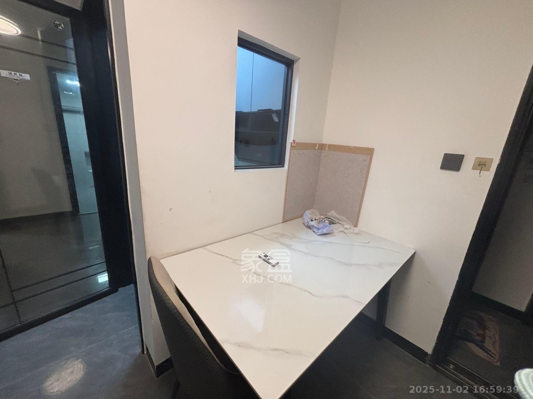 金塘家园  2室1厅1卫    1600.0元/月室内图