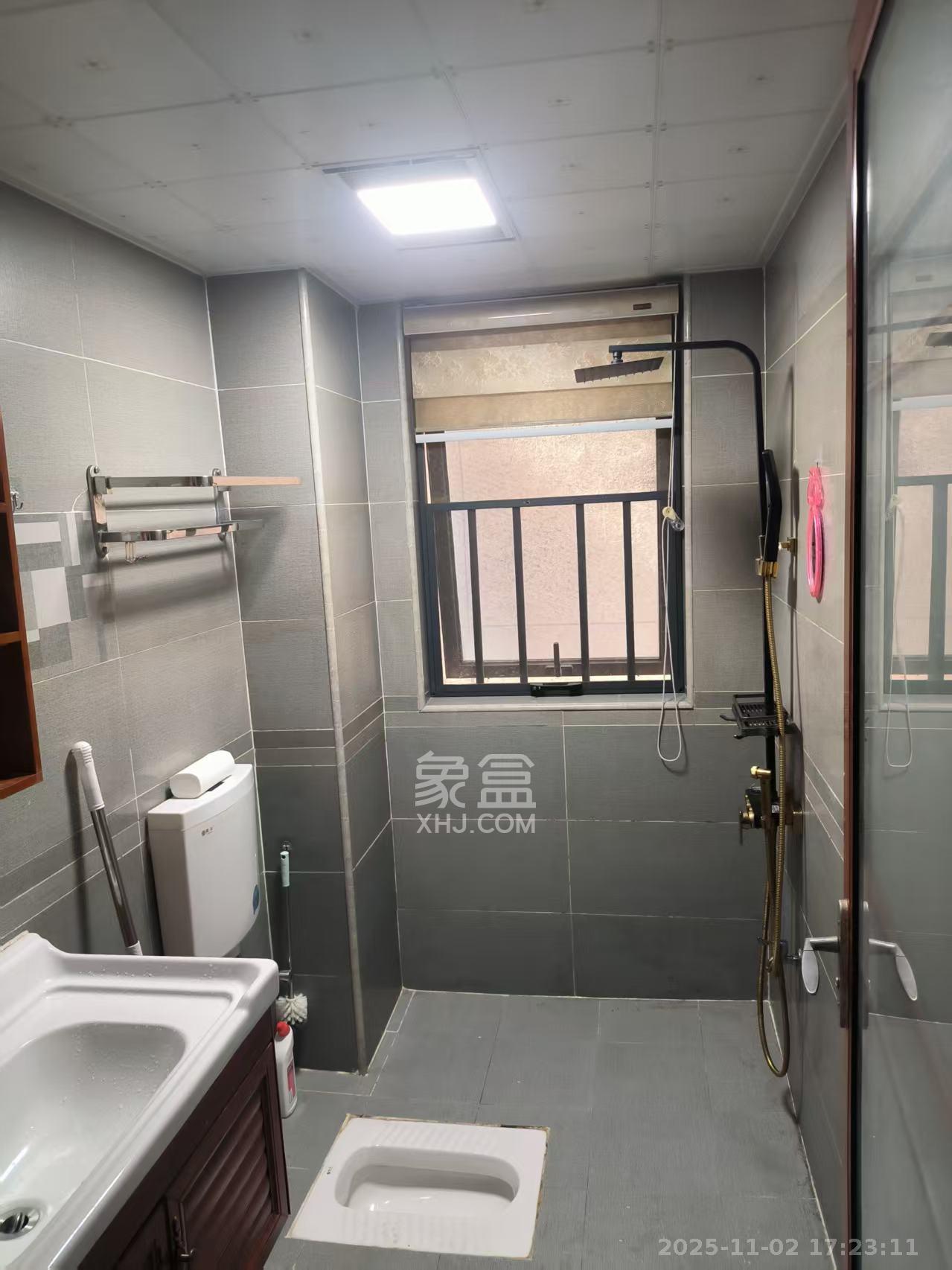 明昇壹城（明昇时代广场）一期  3室2厅1卫    2600.0元/月室内图