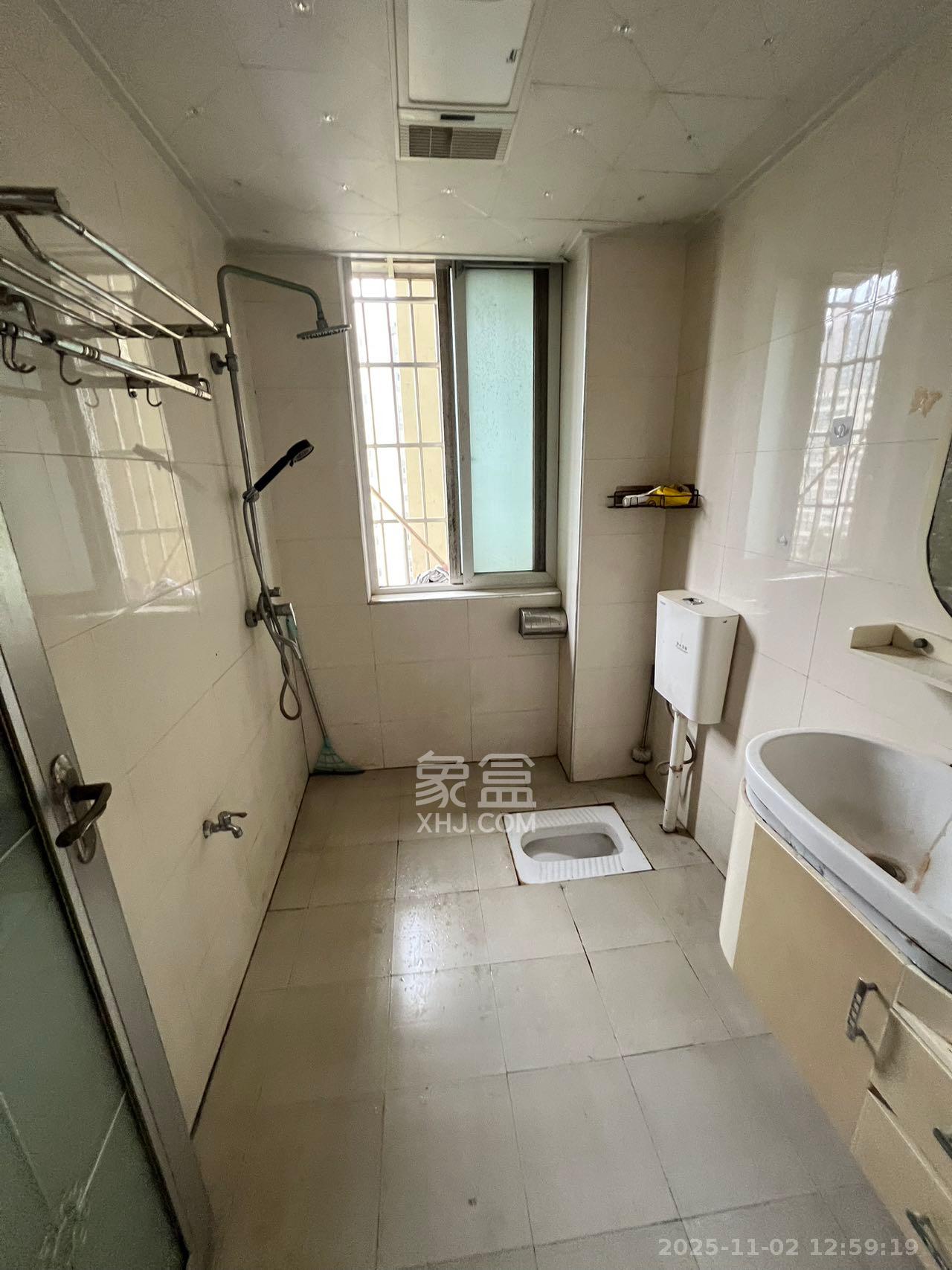 中房F联邦  2室2厅1卫    1900.0元/月室内图