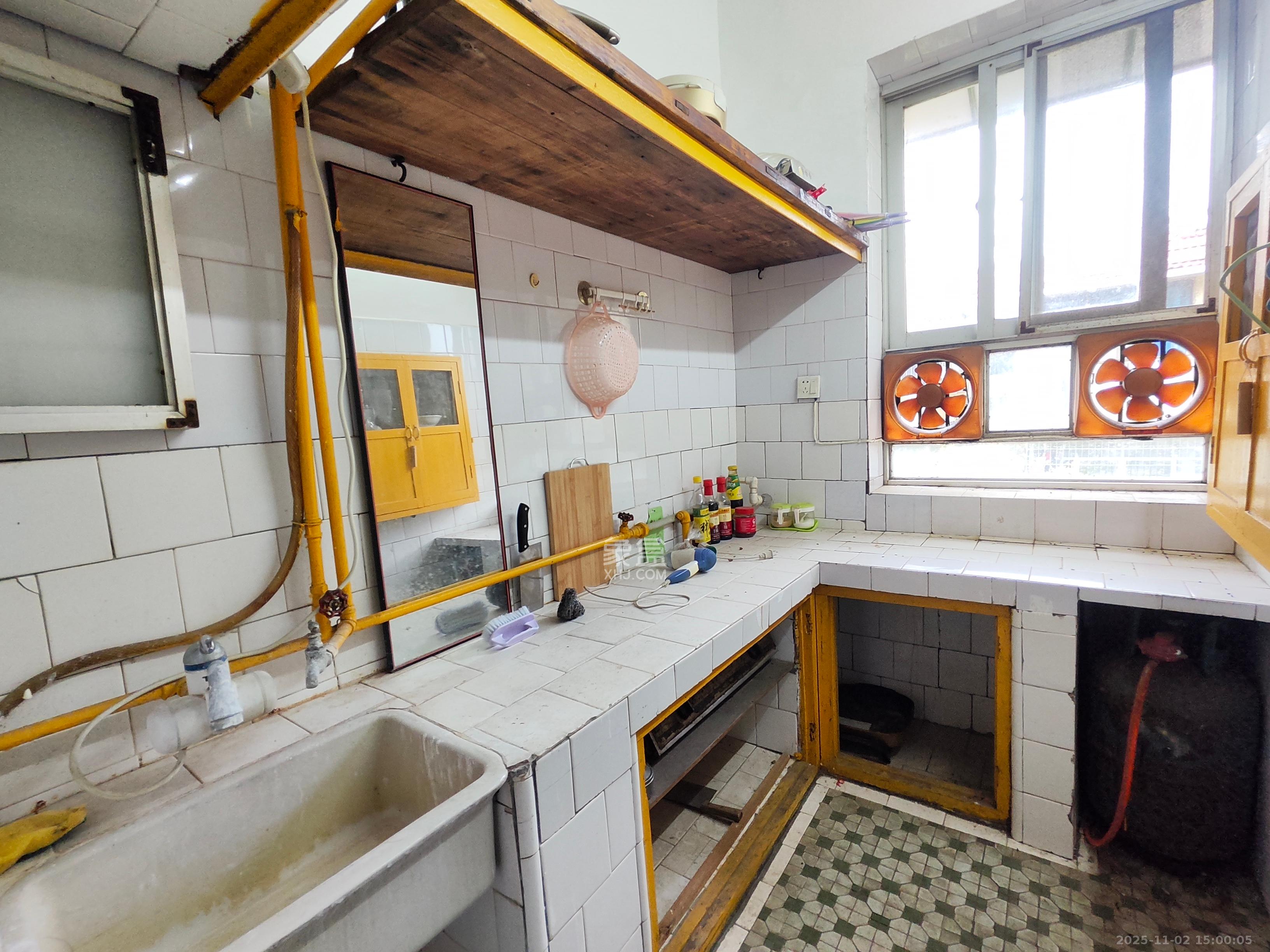 湖橡宿舍/湖橡小区 2室1厅1卫 1100.0元/月 湖橡宿舍/湖橡小区 2室1厅1卫 1100.0元/月室内图