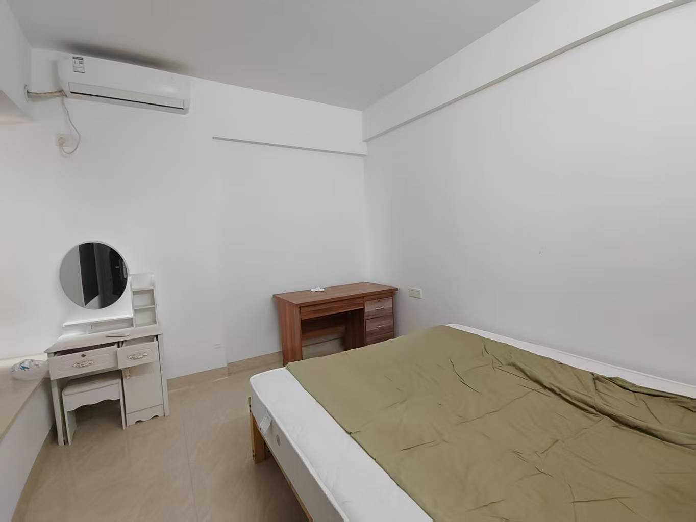 香榭花园  2室1厅1卫    2500.0元/月 香榭花园  2室1厅1卫    2500.0元/月室内图