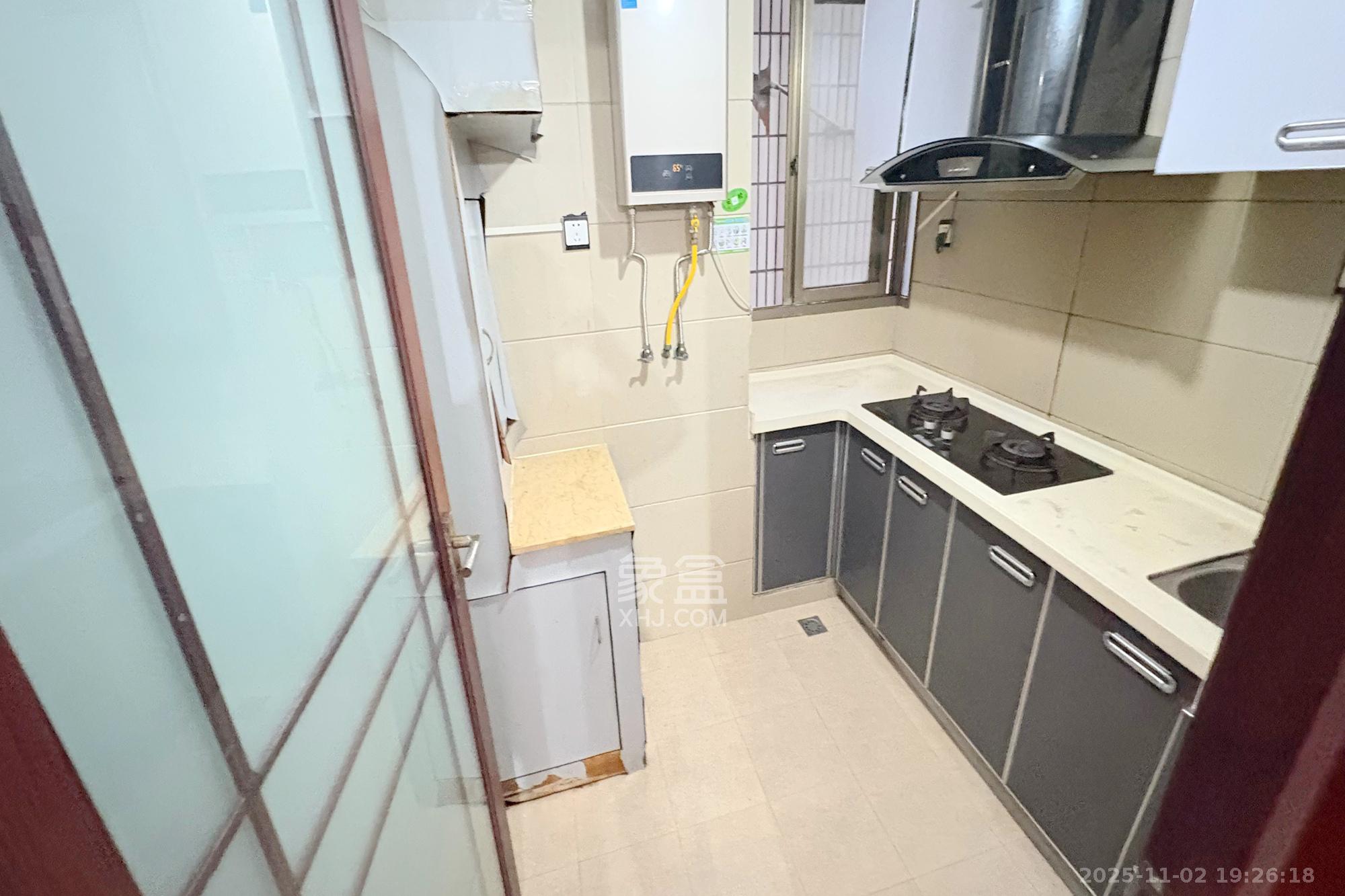 新富城 2室2厅1卫 59.0万 新富城 2室2厅1卫 59.0万厨房