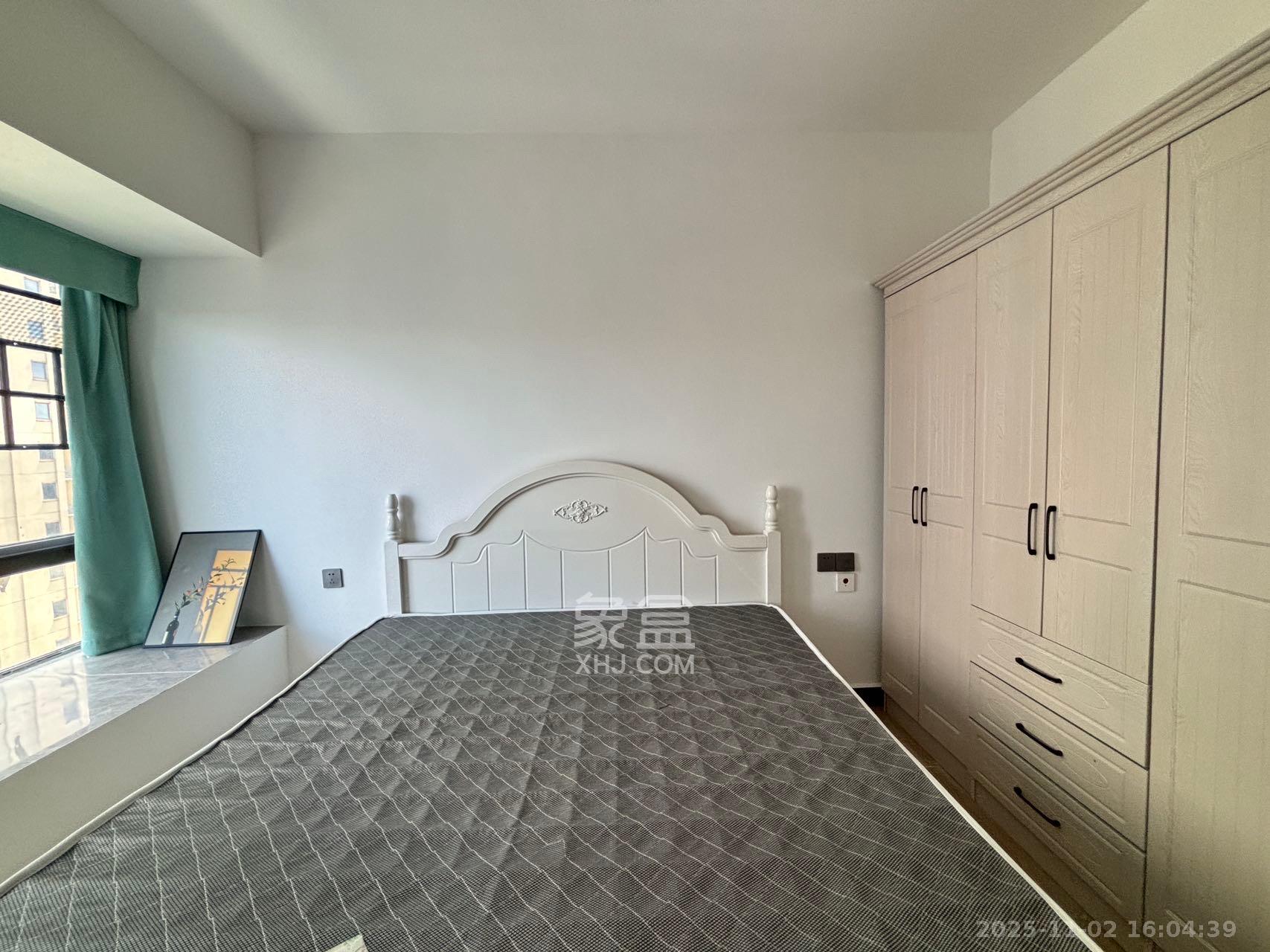 佳兆业湘府熙园 3室2厅2卫 2700.0元/月 佳兆业湘府熙园 3室2厅2卫 2700.0元/月室内图