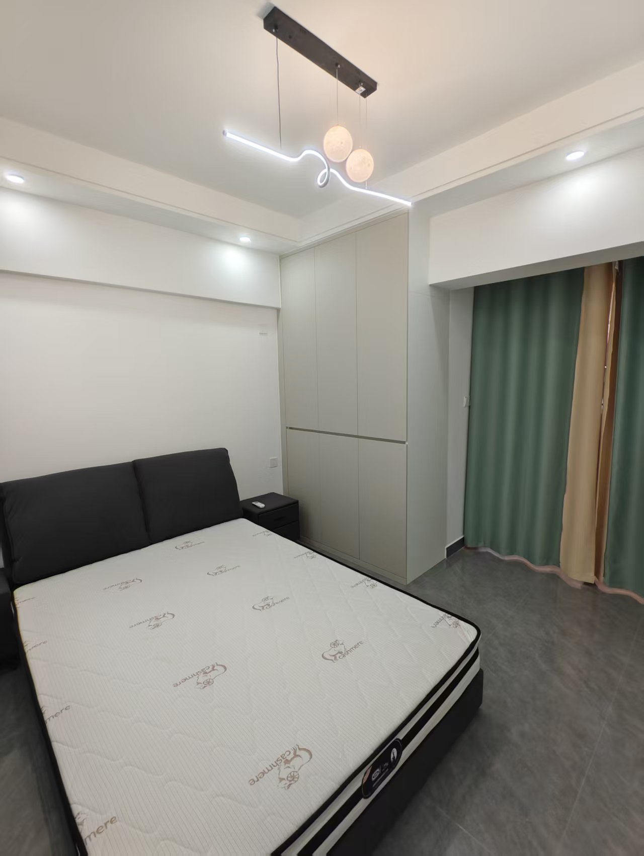 龙湖光年  1室1厅2卫    3300.0元/月室内图