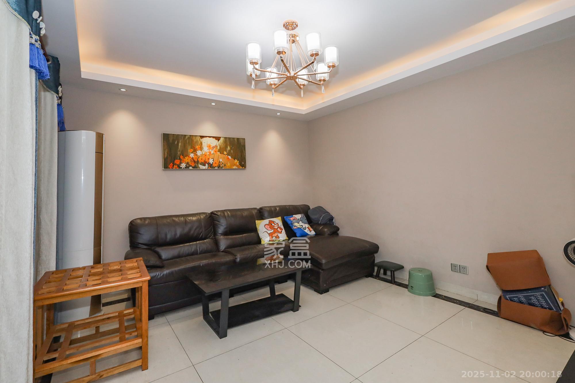 南山雍江汇（滨江国际新城）  3室2厅1卫    120.0万