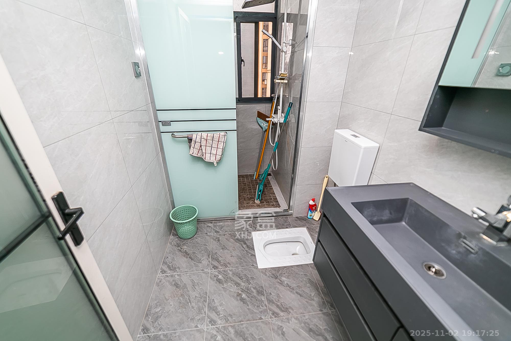 江南华府 3室2厅2卫 88.8万 江南华府 3室2厅2卫 88.8万卫生间