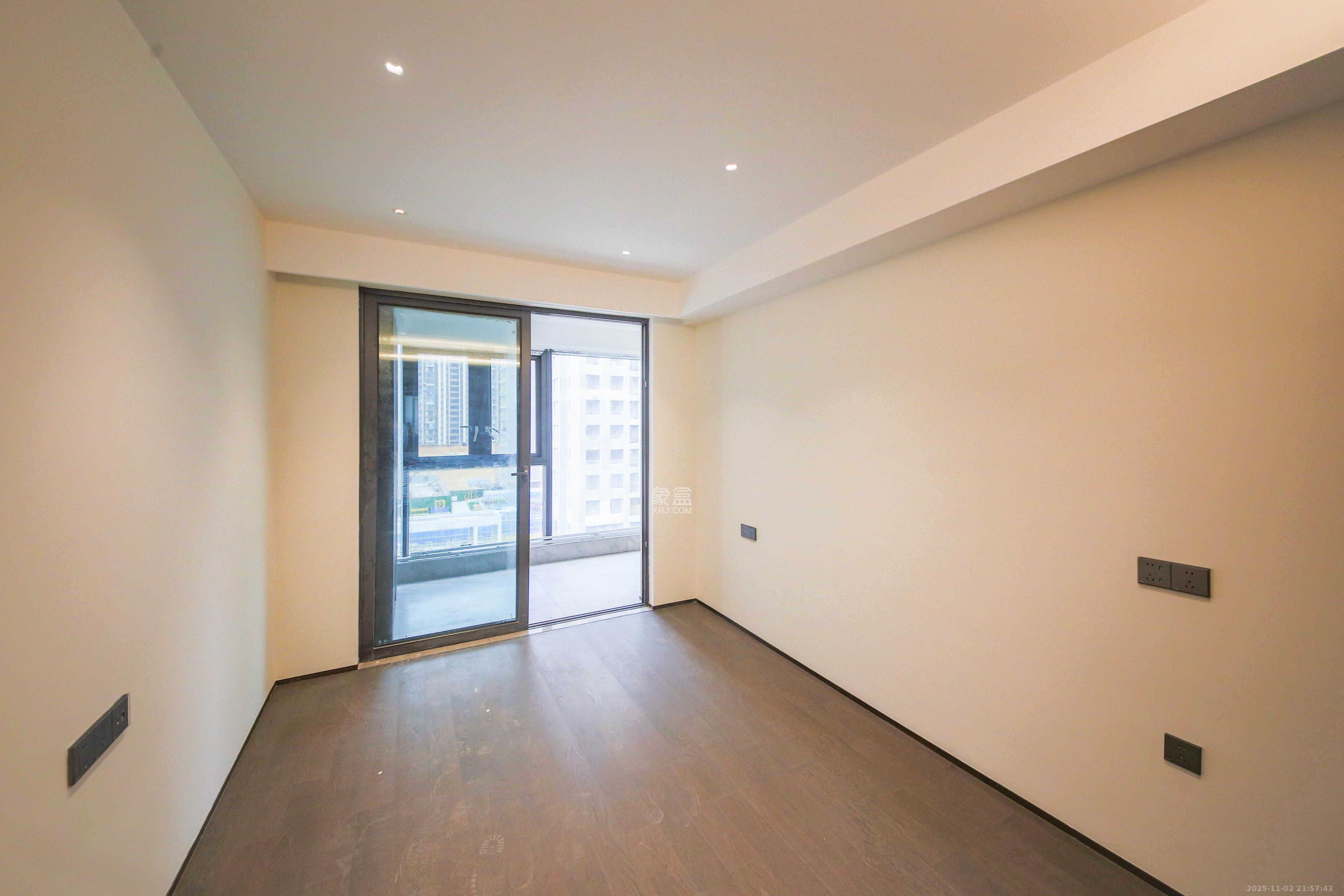 长沙润府B区 4室2厅2卫 300.0万 长沙润府B区 4室2厅2卫 300.0万卧室