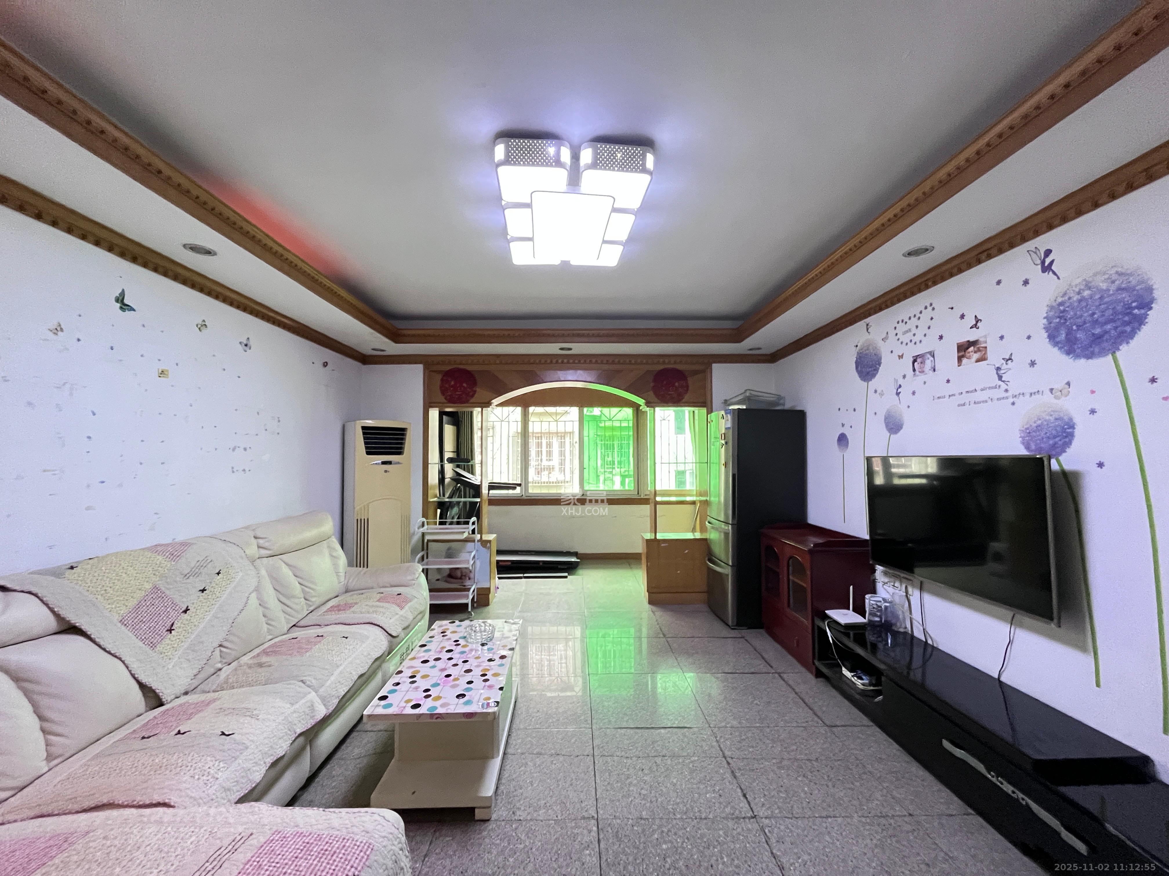 恒达花园  3室2厅1卫    1800.0元/月